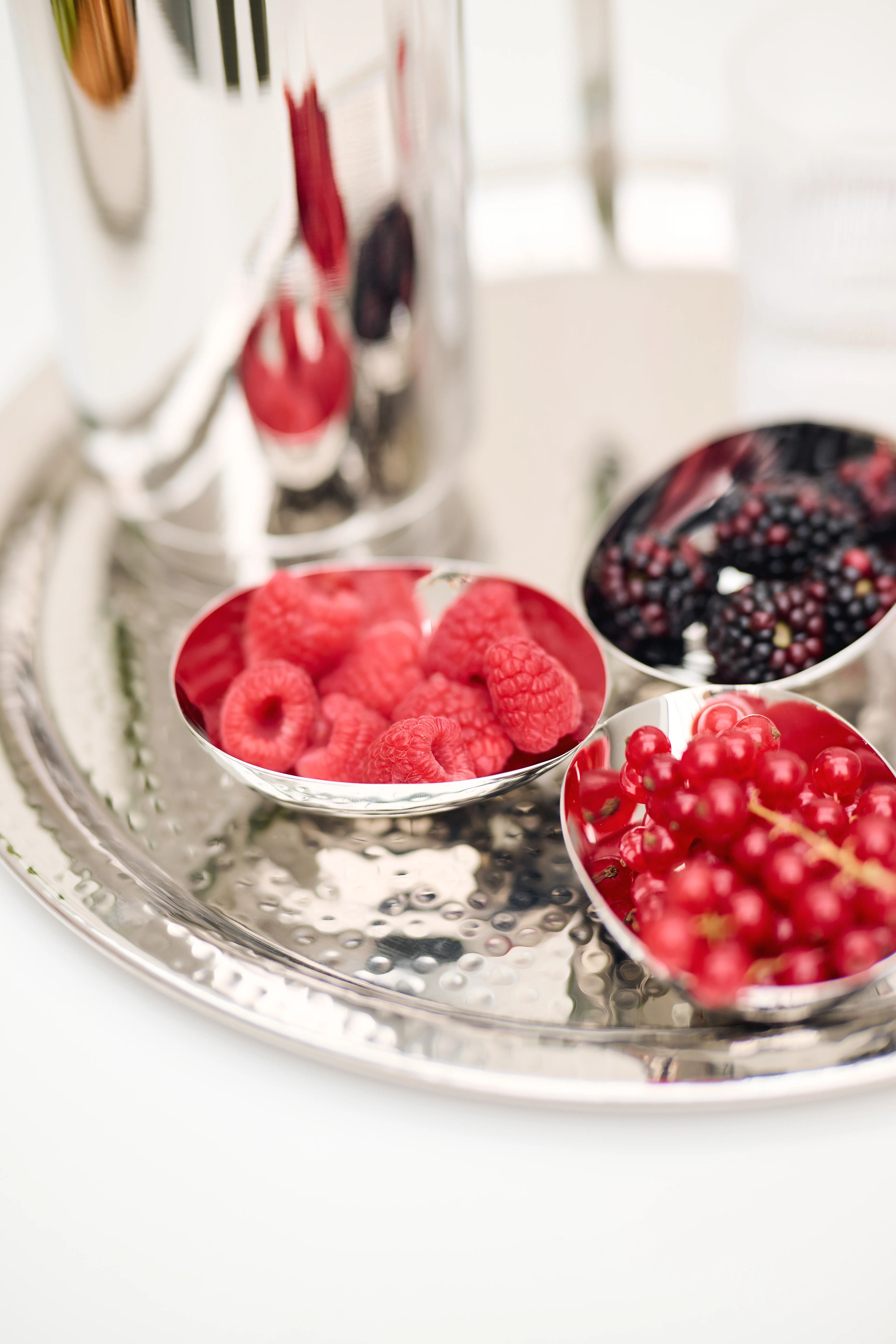 Tablett Martella (ø 34 cm) rund, Edelstahl hochglanzpoliert, Serviertablett, Dekotablett