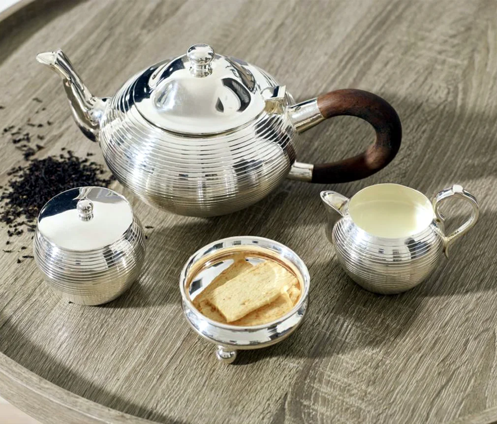 3er-Set Schälchen Santa (Höhe 4 cm, Ø 9 cm), auf Füßen, silberfarben, schwerversilbert 3er-Set Schälchen Santa (Höhe 4 cm, Ø 9 cm), auf Füßen, silberfarben, schwerversilbert