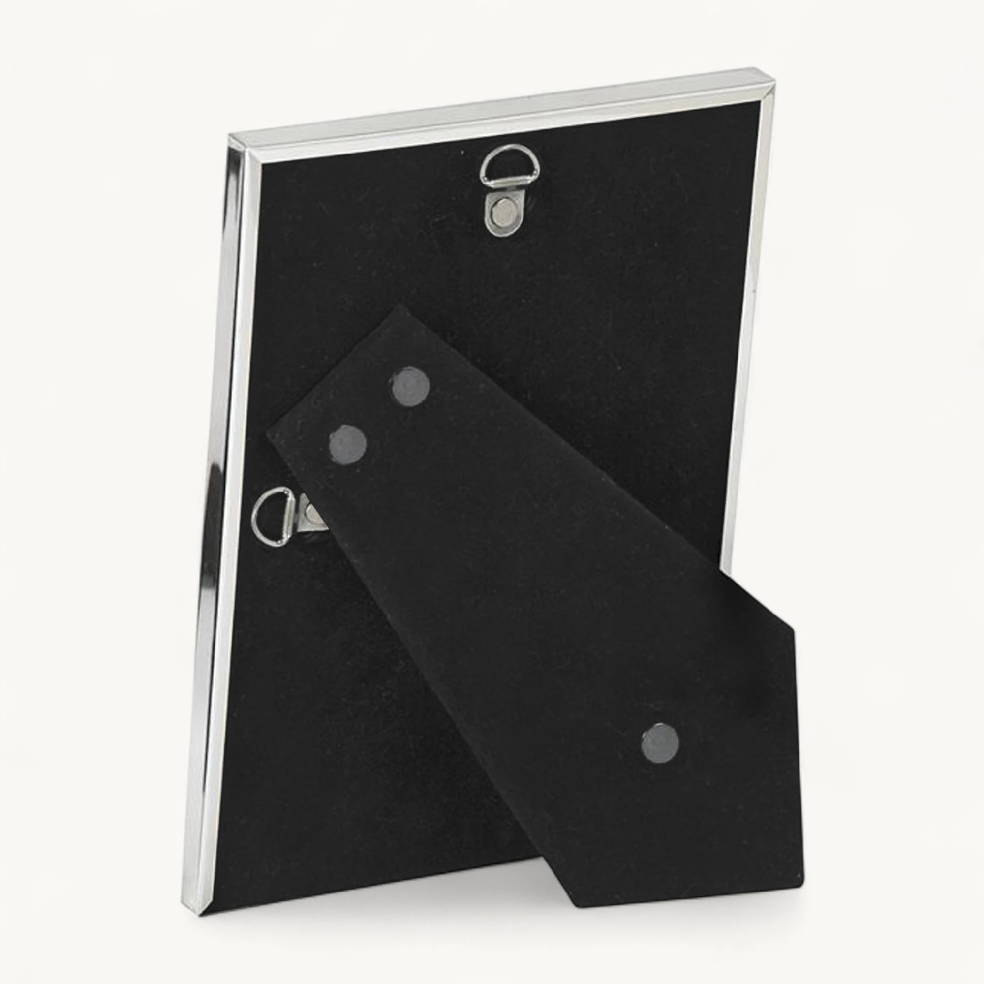 Bilderrahmen Genua (20x30 cm), edel versilbert, anlaufgeschützt, 2 Aufhänger Bilderrahmen Genua (20x30 cm), edel versilbert, anlaufgeschützt, 2 Aufhänger