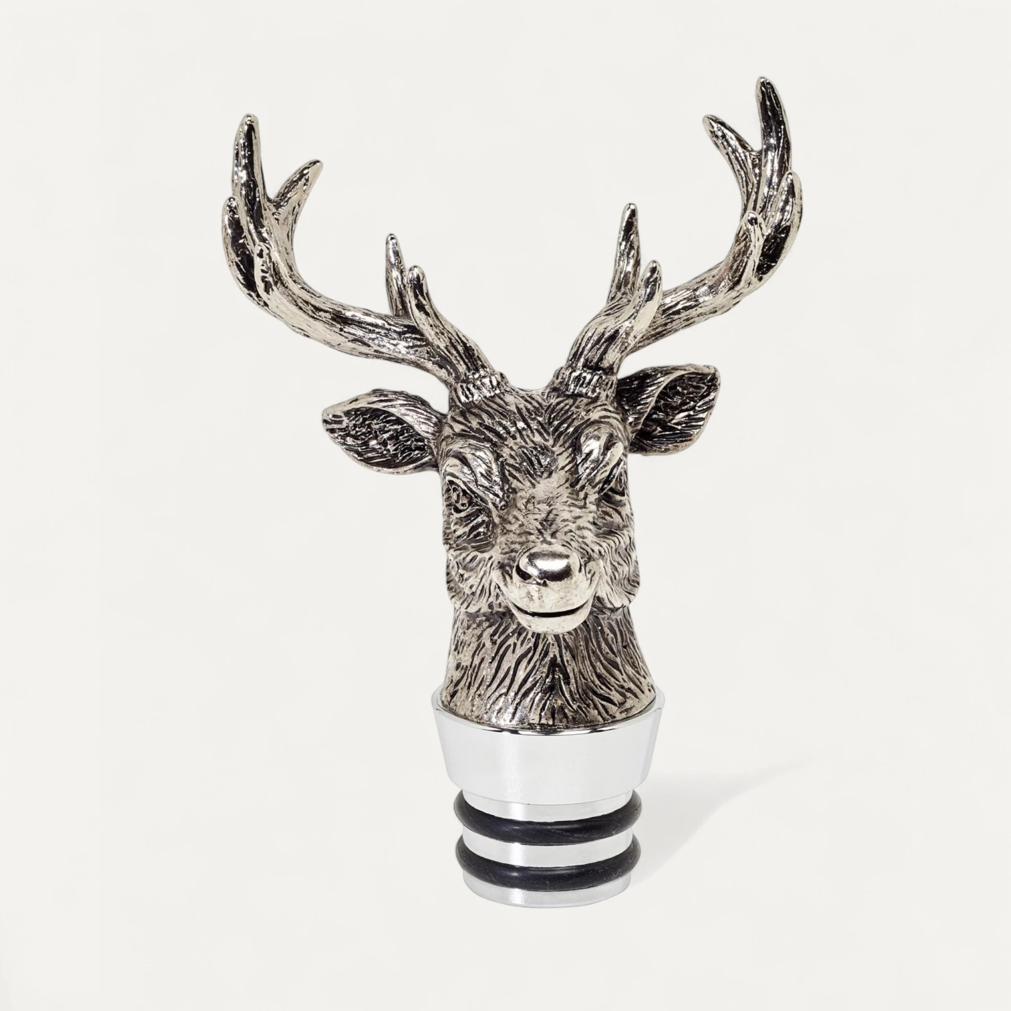 2. Wahl Karaffe Hirsch (0,75 Liter), mit Hirschkopf, quadratisch, Glas, edel versilbert