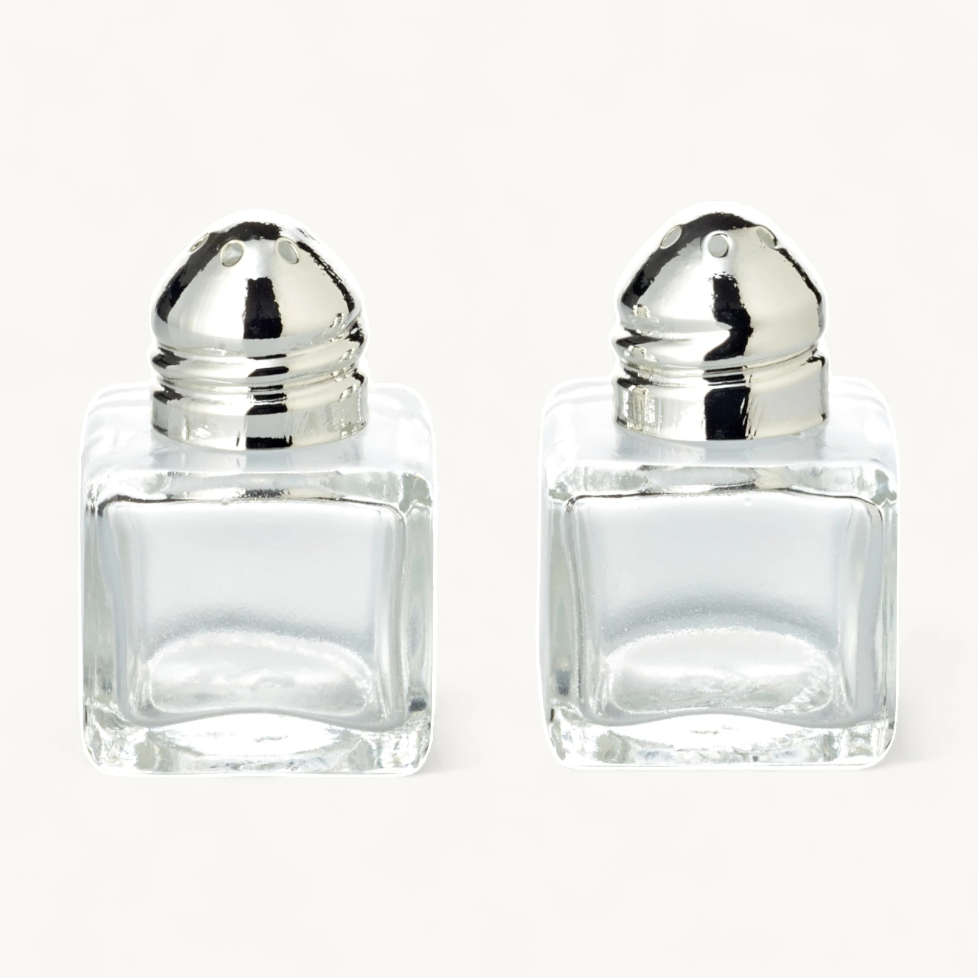 Salz- & Pfefferstreuer Windsor, edel versilbert, Höhe 4 cm Salz- & Pfefferstreuer Windsor, edel versilbert, Höhe 4 cm