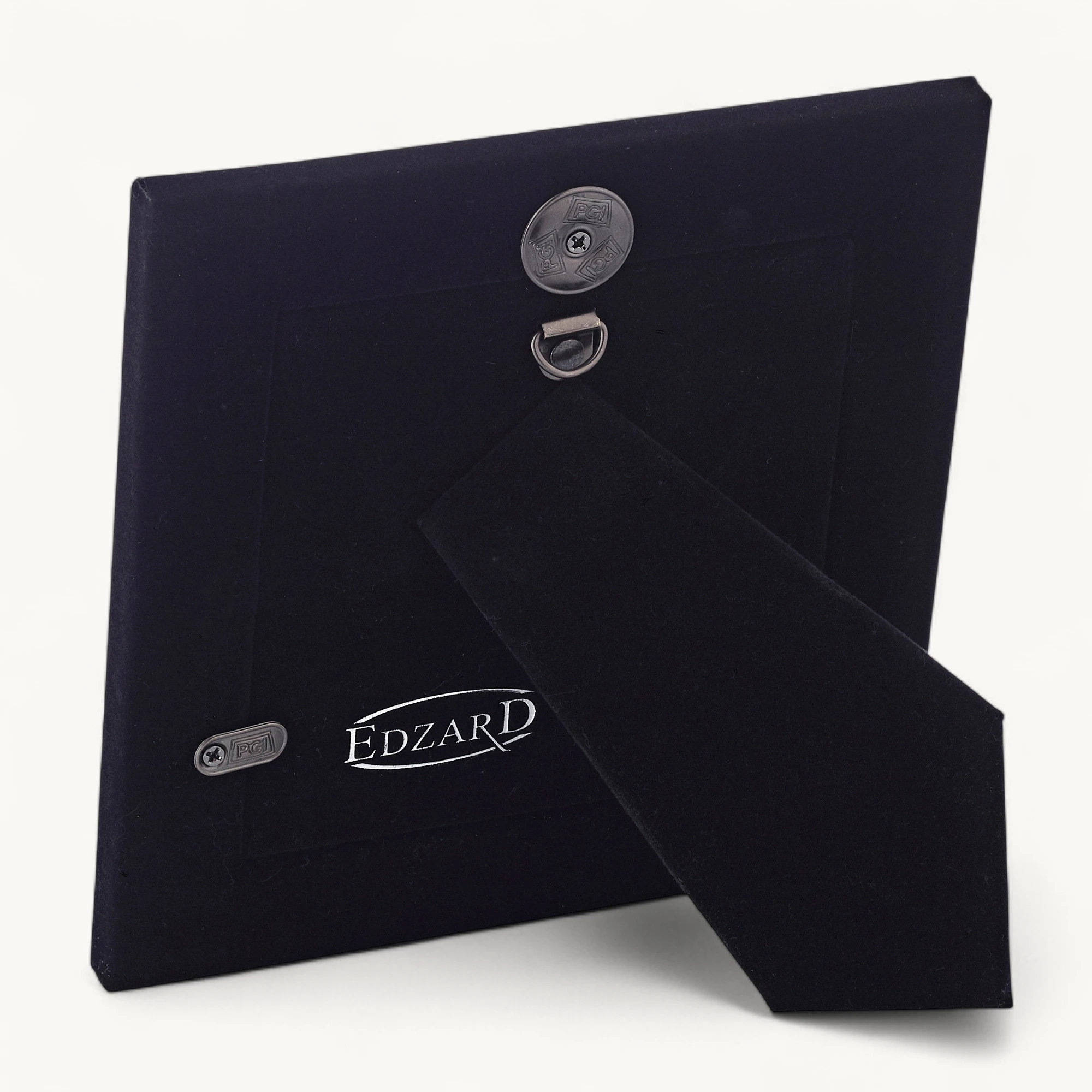 Bilderrahmen Gela (13x13 cm), edel versilbert, anlaufgeschützt, 2 Aufhänger Bilderrahmen Gela (13x13 cm), edel versilbert, anlaufgeschützt, 2 Aufhänger