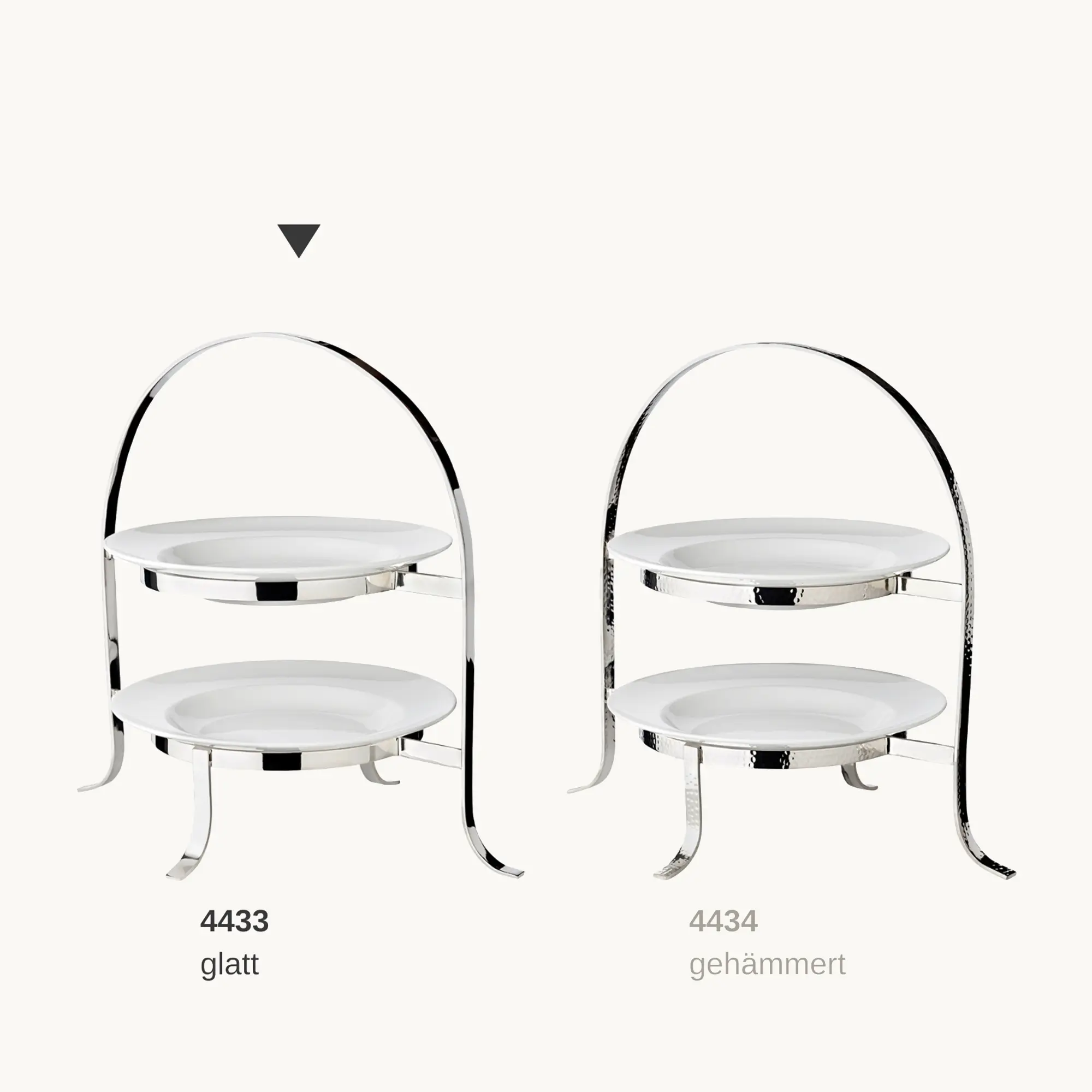 Telleretagere Sina (Höhe 33 cm) schwerversilbert, für 2 Teller ø 20 bis 28 cm Telleretagere Sina (Höhe 33 cm) schwerversilbert, für 2 Teller ø 20 bis 28 cm