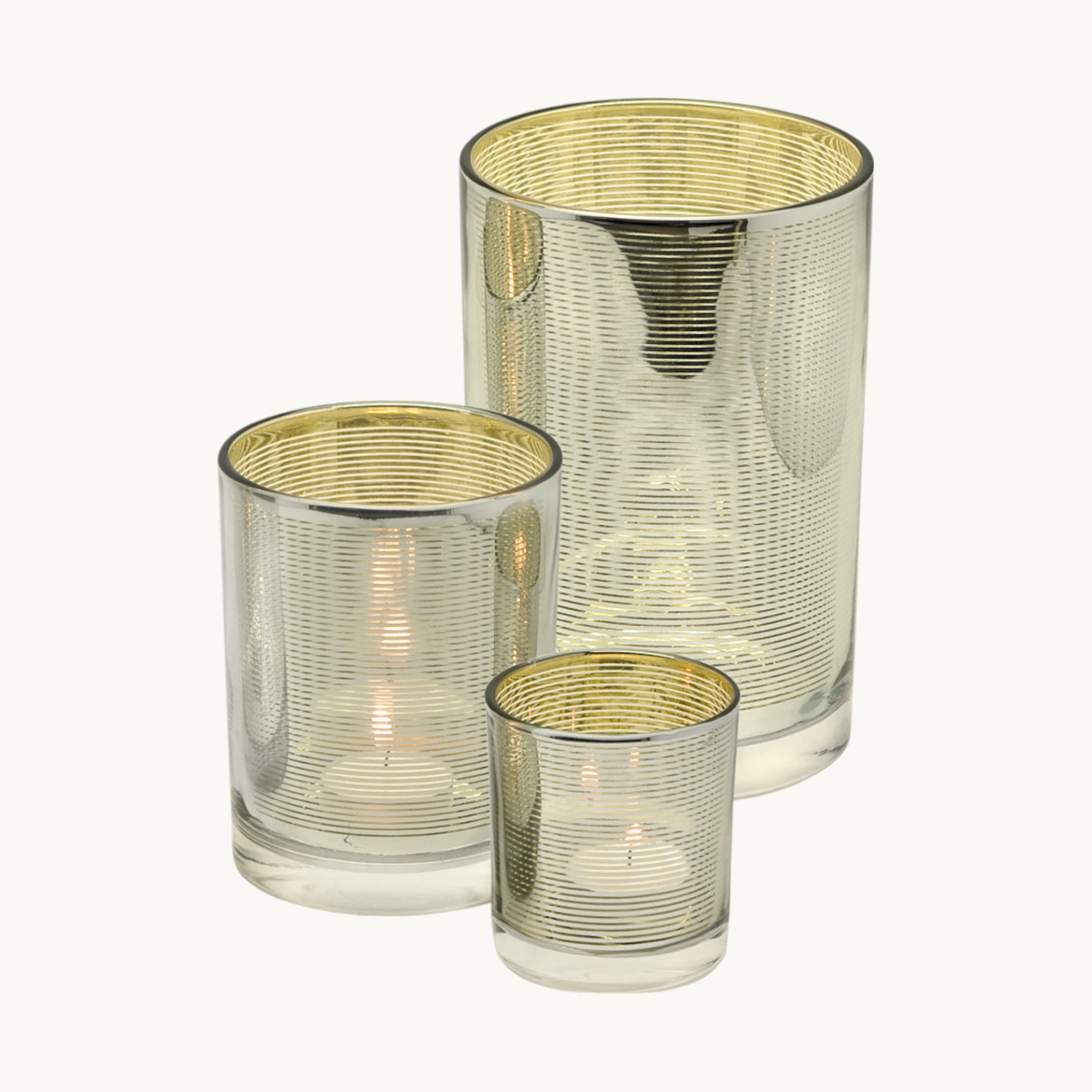 2. Wahl Teelichtglas Hauke (Höhe 13 cm), außen silberfarben, innen goldfarben