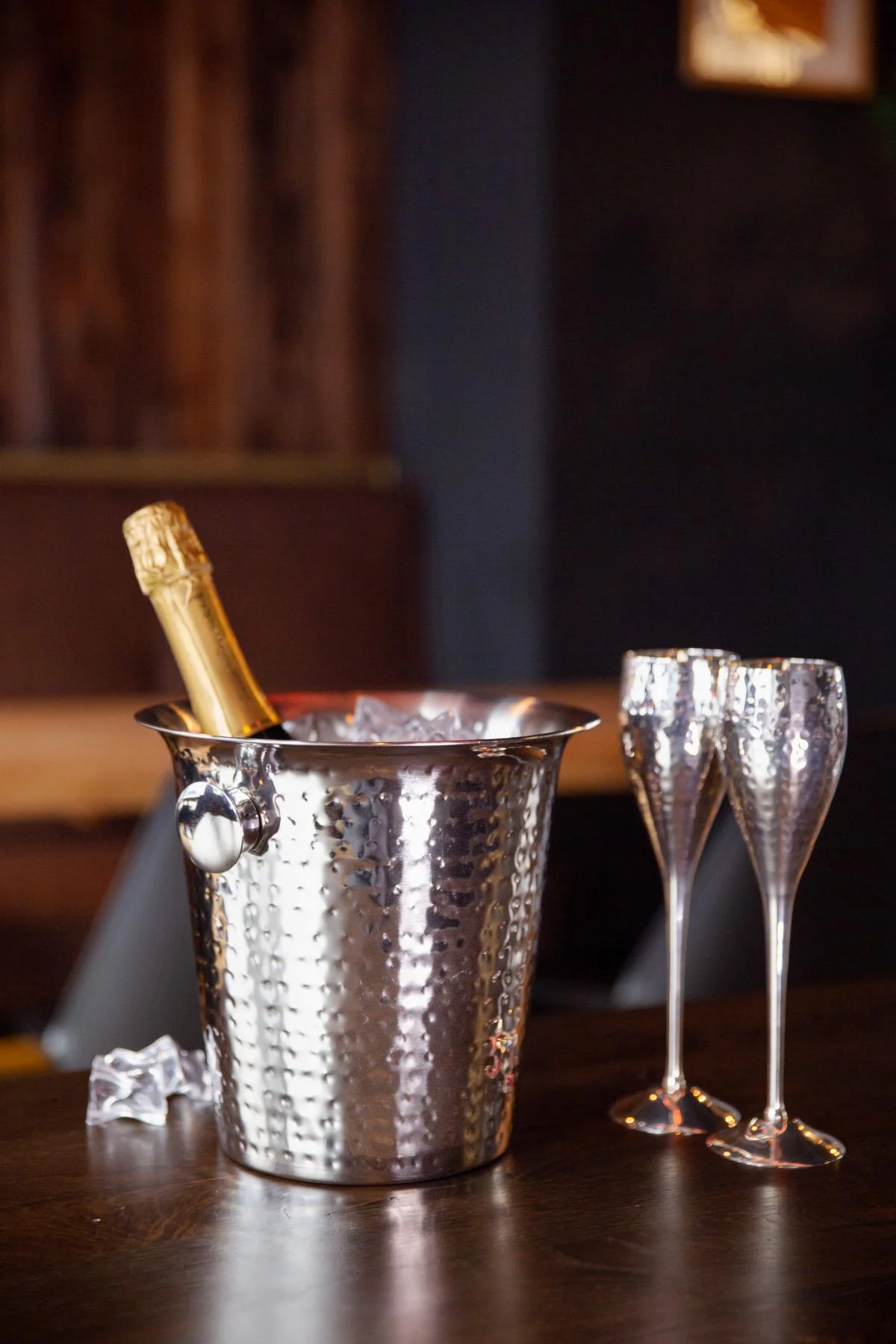 3er-Set Sektkühler Joey (Höhe 23 cm, Ø 21 cm), mit Griffen, gehämmert, Edelstahl, hochglanzpoliert 3er-Set Sektkühler Joey (Höhe 23 cm, Ø 21 cm), mit Griffen, gehämmert, Edelstahl, hochglanzpoliert