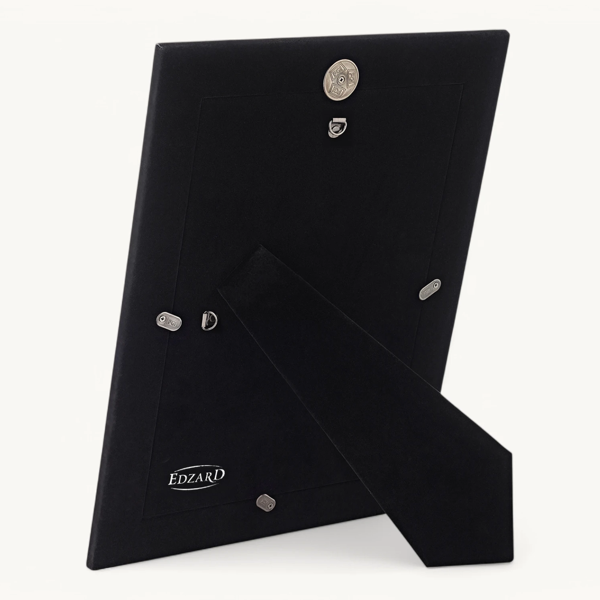 Bilderrahmen Gela (DIN A4 = 21 x 29,7 cm), edel versilbert, anlaufgeschützt, 2 Aufhänger