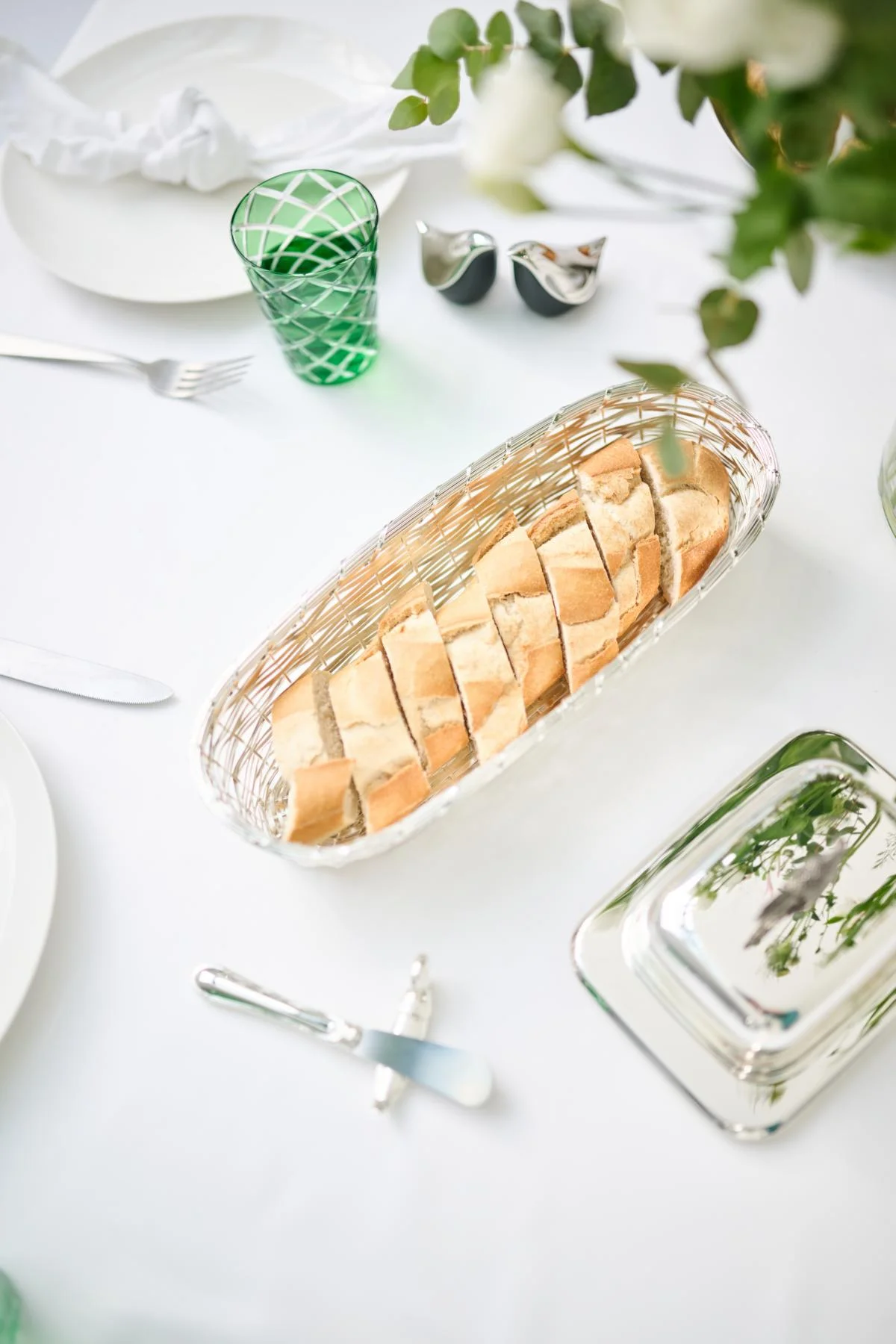 Korb Brotkorb Baguette (13x34cm), Metall geflochten, länglich, edel versilbert, anlaufgeschützt Korb Brotkorb Baguette (13x34cm), Metall geflochten, länglich, edel versilbert, anlaufgeschützt