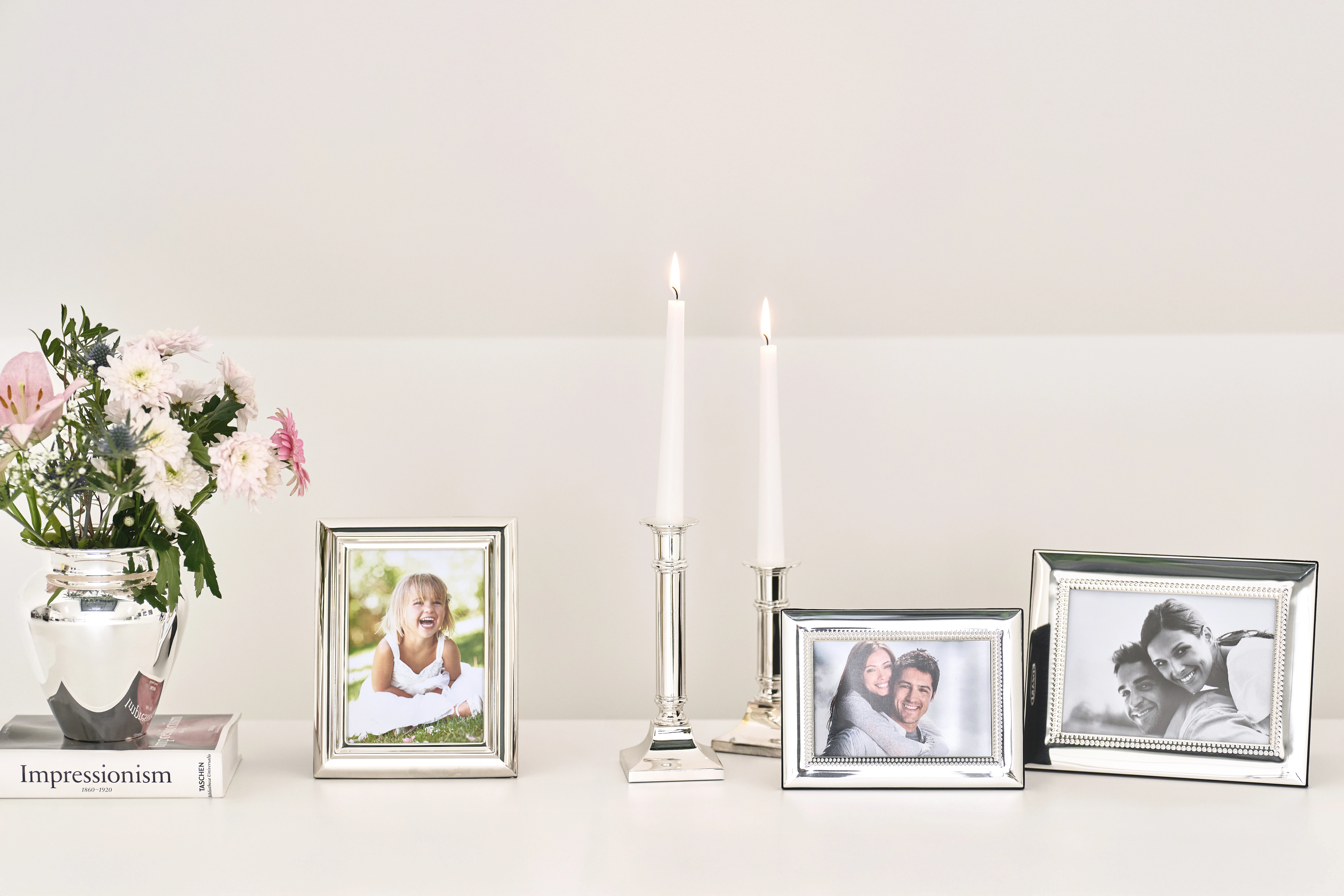 Bilderrahmen Turin (13x18 cm), Perlenrand, edel versilbert, anlaufgeschützt, 2 Aufhänger Bilderrahmen Turin (13x18 cm), Perlenrand, edel versilbert, anlaufgeschützt, 2 Aufhänger