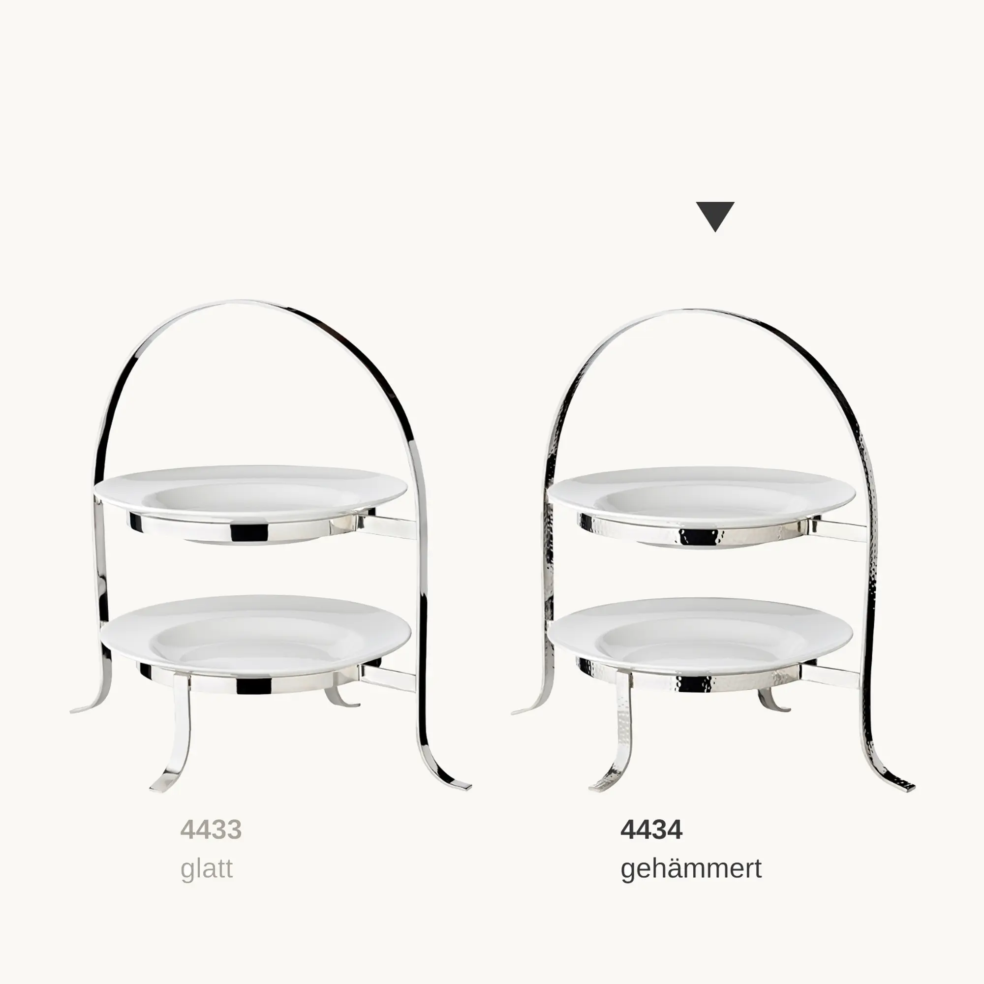 Telleretagere Sina (Höhe 33 cm) gehämmert, schwerversilbert, für 2 Teller ø 20 bis 28 cm Telleretagere Sina (Höhe 33 cm) gehämmert, schwerversilbert, für 2 Teller ø 20 bis 28 cm