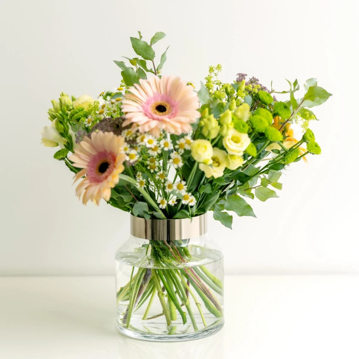 Vase Gabi (Höhe 19 cm, Ø 17 cm), mundgeblasenes Kristallglas mit Platinrand Vase Gabi (Höhe 19 cm, Ø 17 cm), mundgeblasenes Kristallglas mit Platinrand