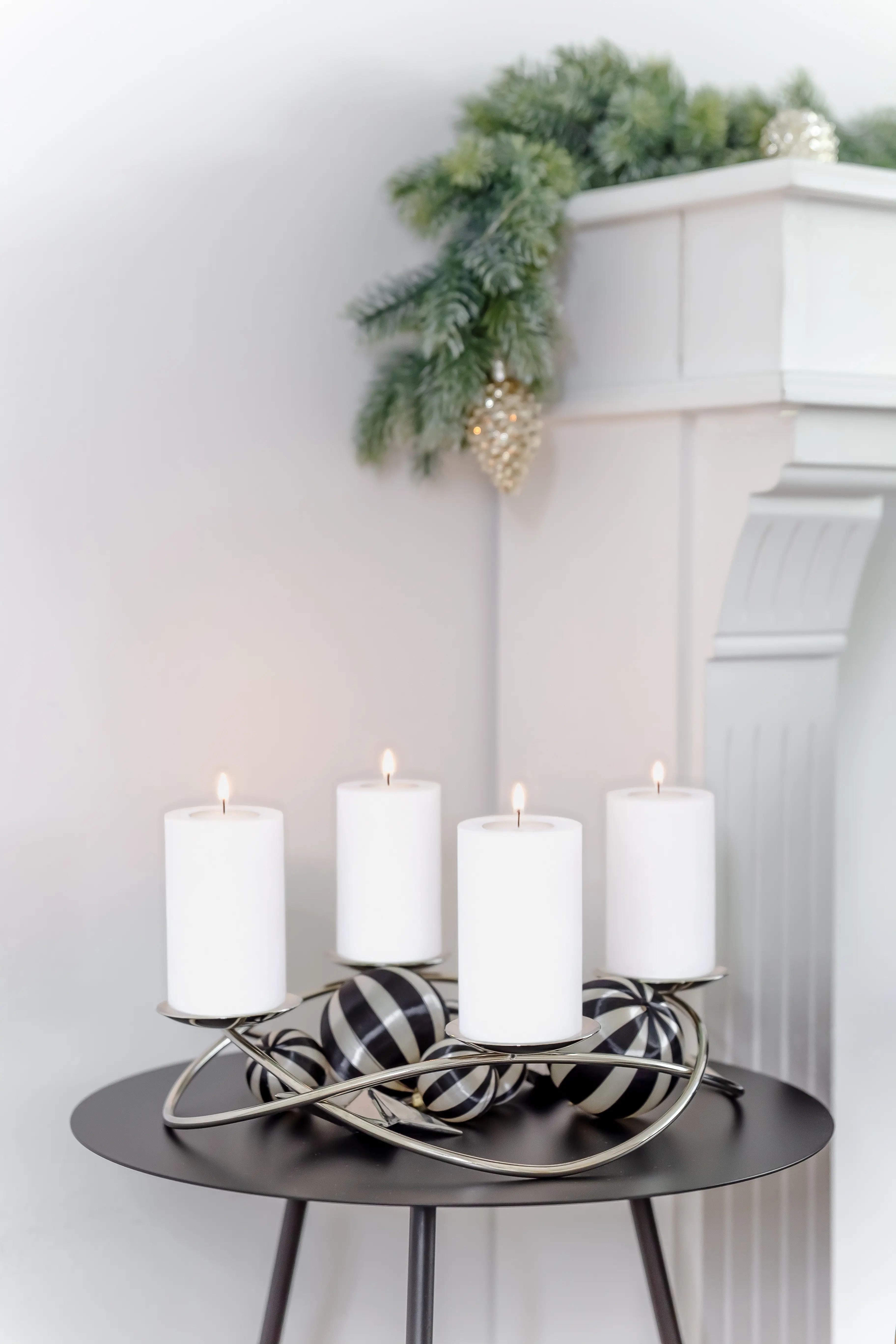 4er-Set Dauerkerze Cornelius (Höhe 8 cm, ø 6 cm), weiß, Teelichthalter hitzebeständig 90°