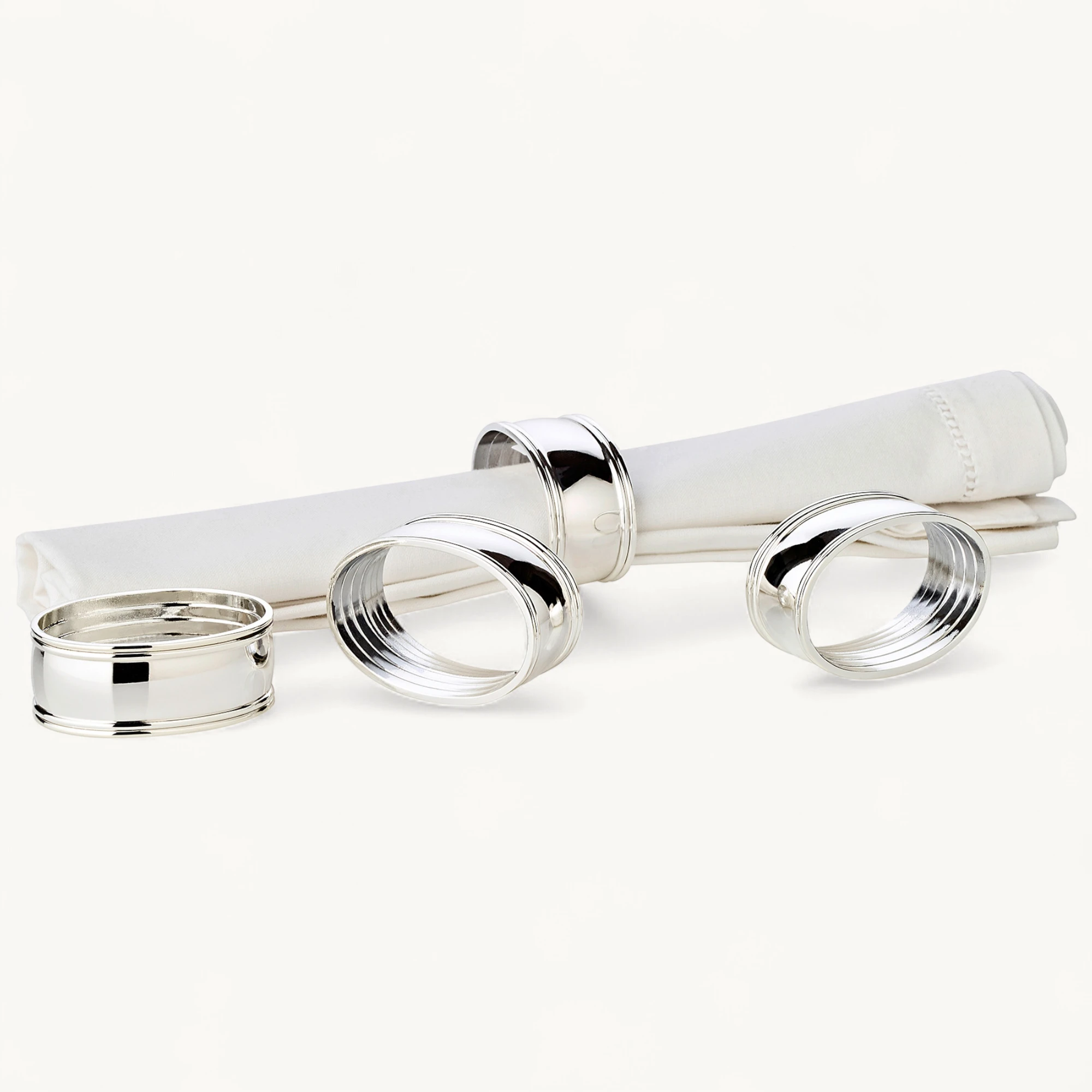 4er-Set Serviettenringe Faden (Länge 6 cm), oval, edel versilbert, anlaufgeschützt