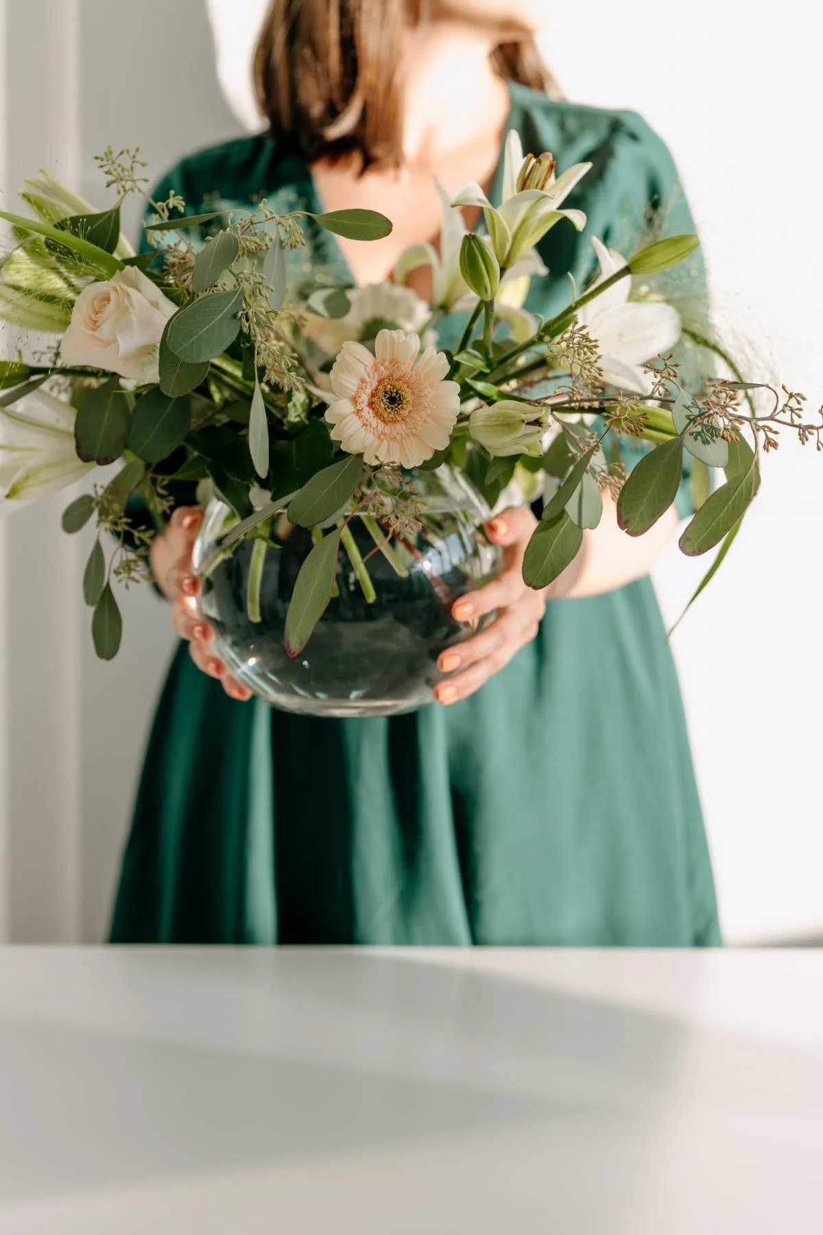 Kugelvase Mirinde  (Höhe 18 cm, Ø 20 cm), mundgeblasenes Kristallglas mit Platinrand Kugelvase Mirinde  (Höhe 18 cm, Ø 20 cm), mundgeblasenes Kristallglas mit Platinrand