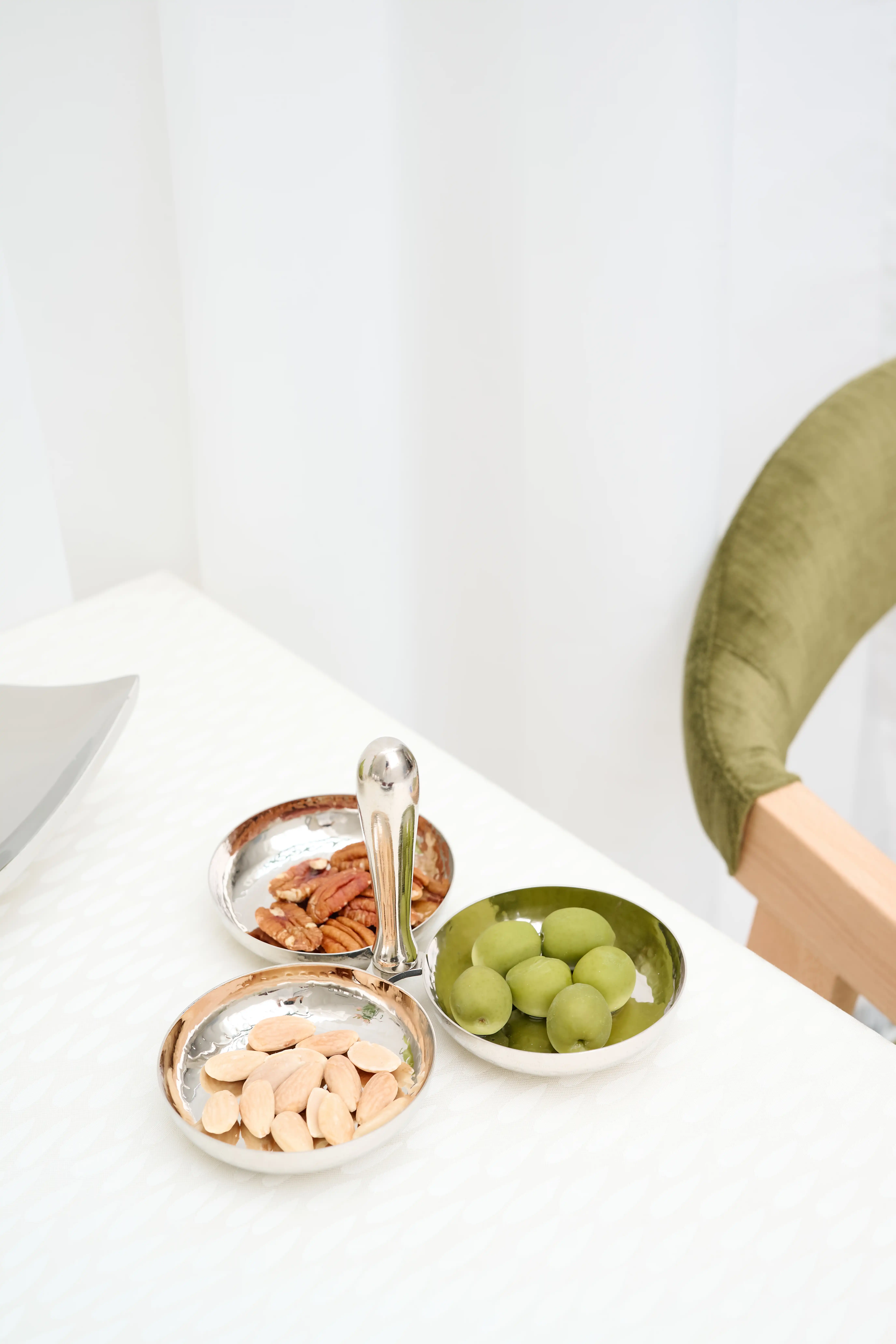 Schale Akron ( H 11 cm, ⌀ 9 cm), vernickelt