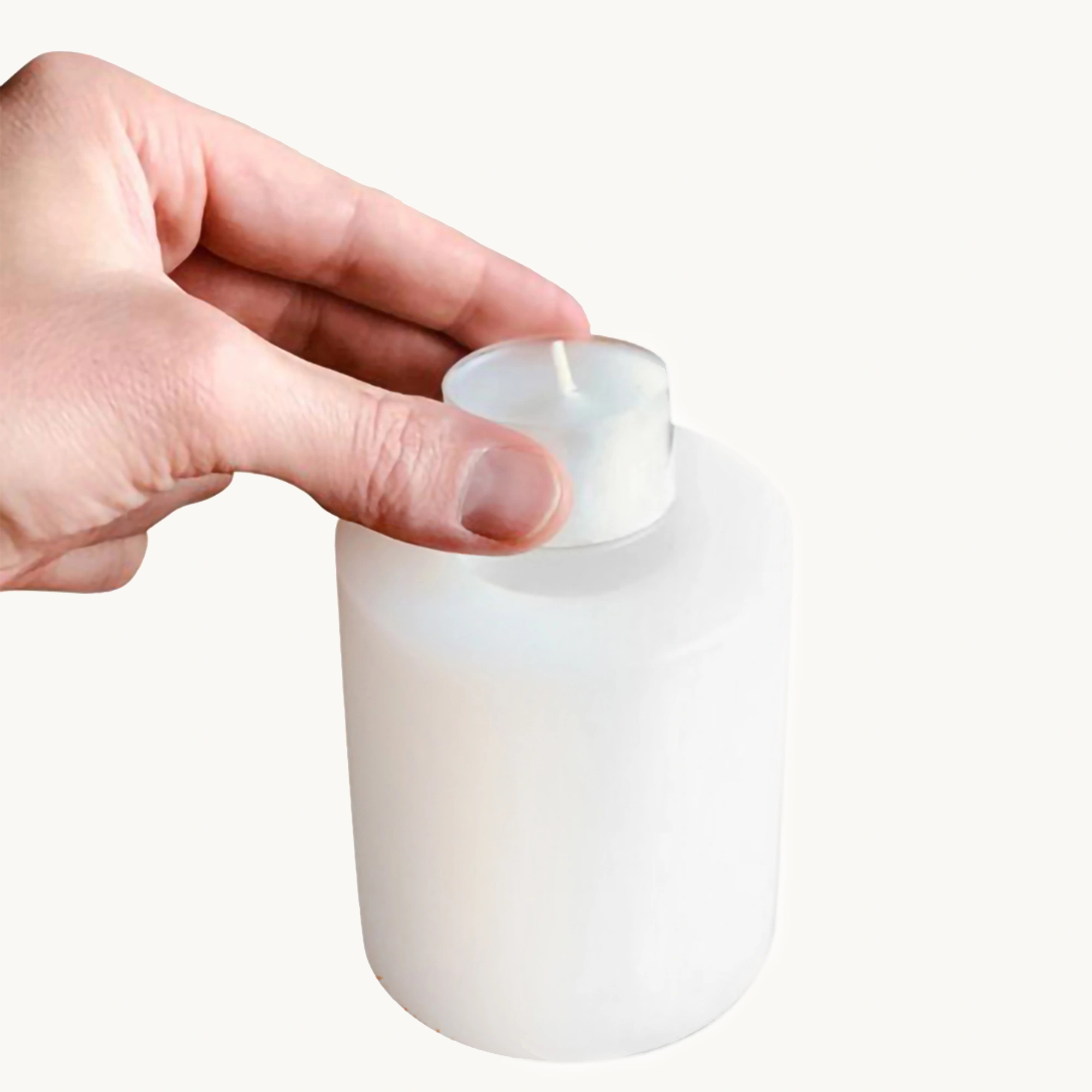 Dauerkerze Cornelius (Höhe 6 cm, ø 8 cm), weiß, Teelichthalter hitzebeständig 90°