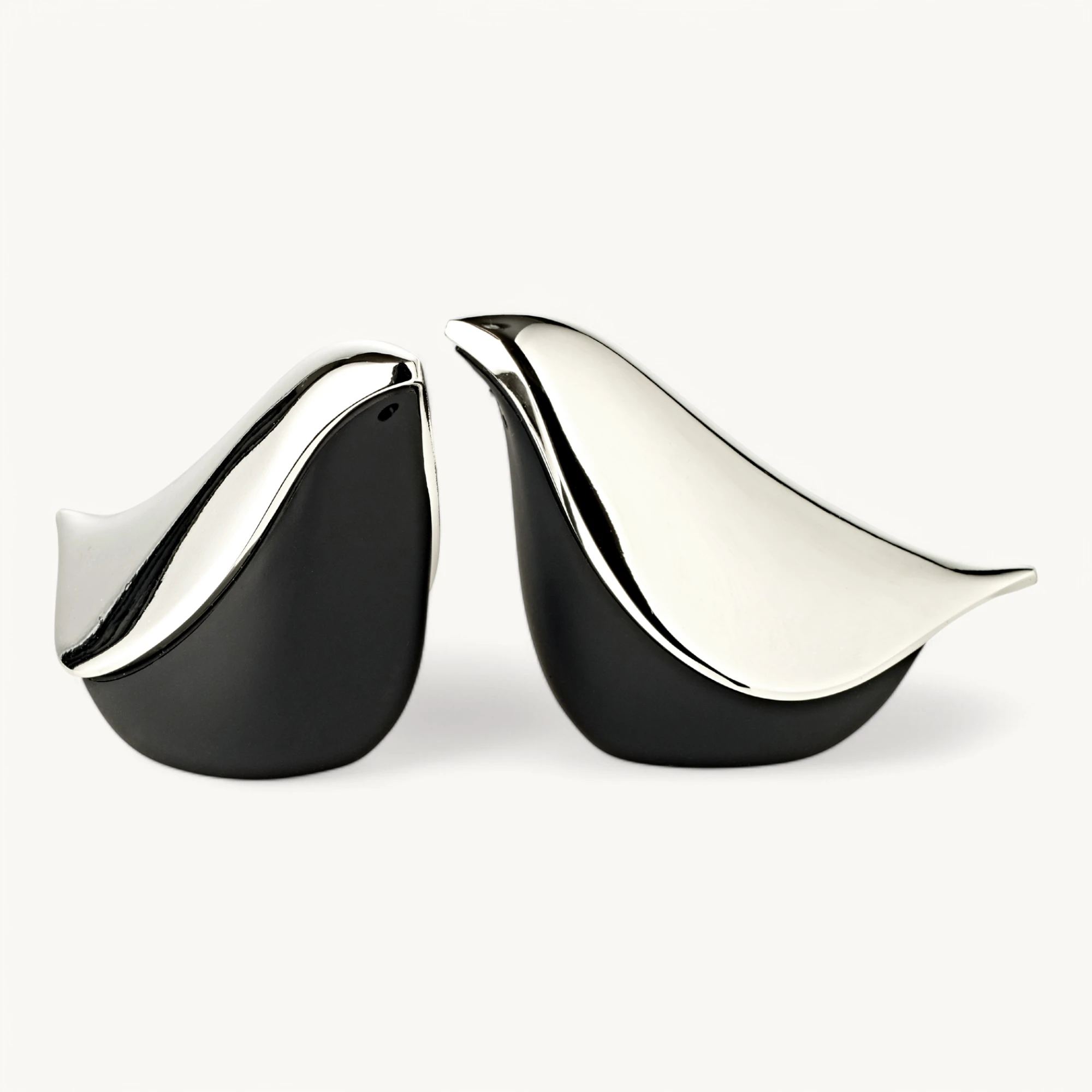 Salz- & Pfefferstreuer Dove, edel versilbert, anlaufgeschützt, Höhe 6 cm