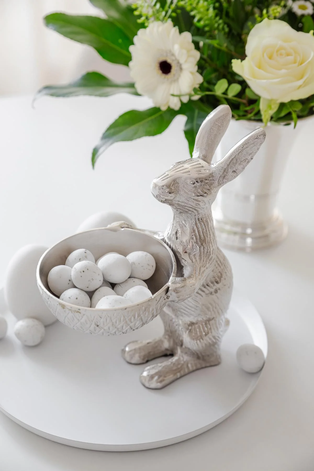 Hase mit Schale Bert (Höhe 22 cm, Ø 10 cm), silberfarben, Aluminium vernickelt