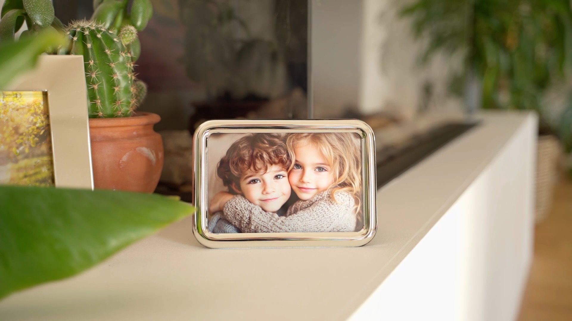 Bilderrahmen Como (10x15 cm), edel versilbert, anlaufgeschützt, 2 Aufhänger