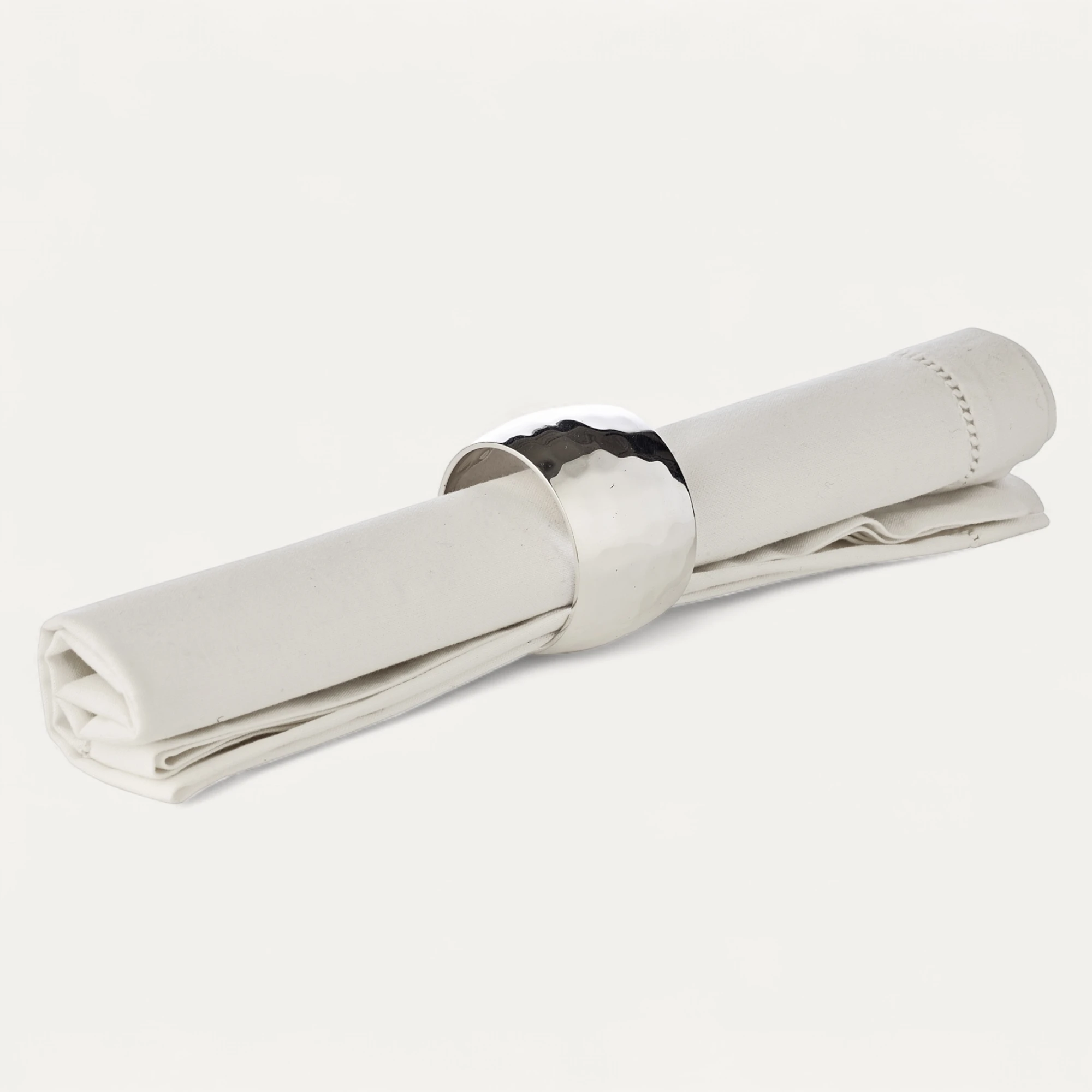 4er-Set Serviettenringe Flux (Ø 4 cm), gehämmert, edel versilbert, anlaufgeschützt