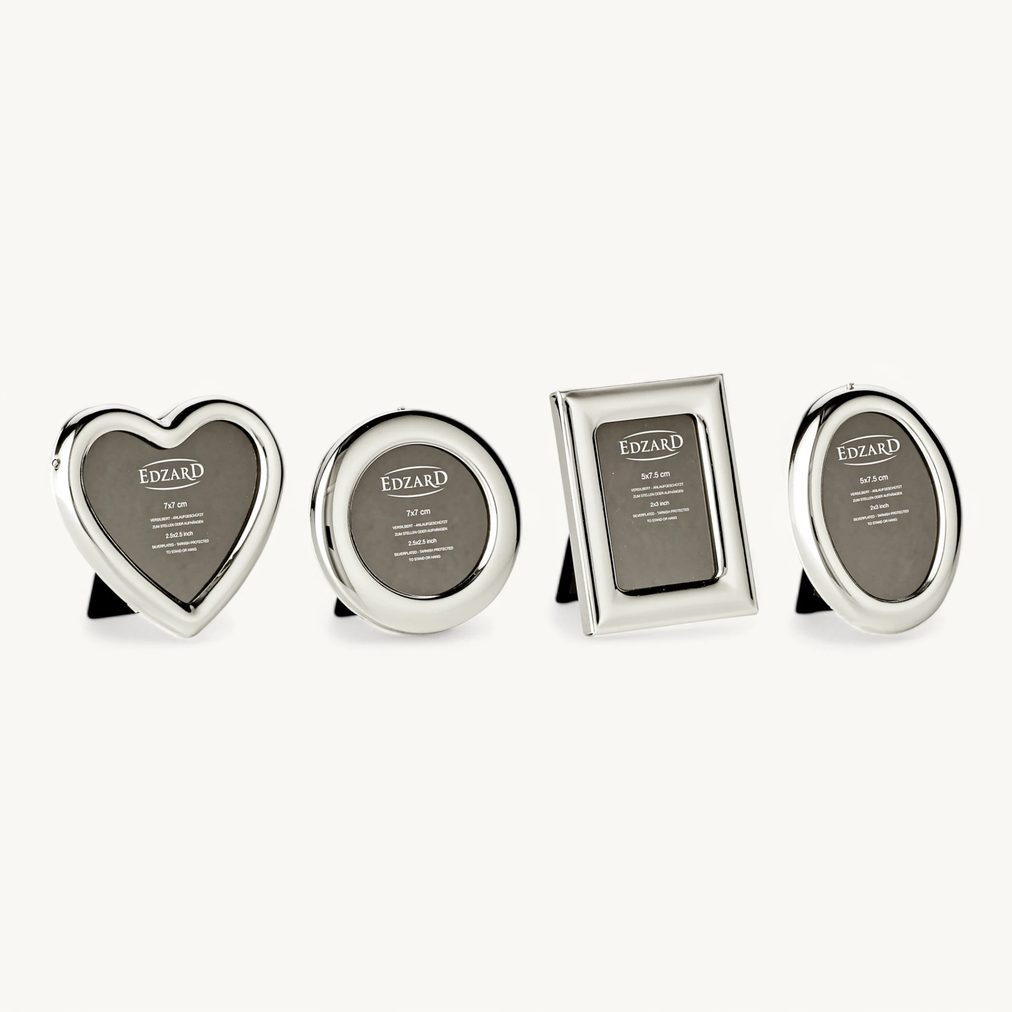 Display mit 24 Bilderrahmen (ca. 5x8 cm), edel versilbert, anlaufgeschützt Display mit 24 Bilderrahmen (ca. 5x8 cm), edel versilbert, anlaufgeschützt