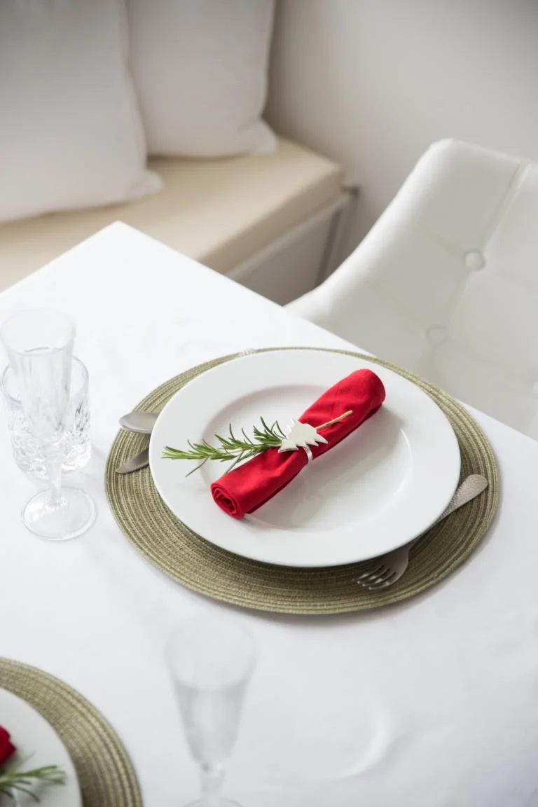 4er-Set Serviettentringe Tannenbaum (Länge 5 cm), Tannen-Form, edel versilbert, anlaufgeschützt 4er-Set Serviettentringe Tannenbaum (Länge 5 cm), Tannen-Form, edel versilbert, anlaufgeschützt