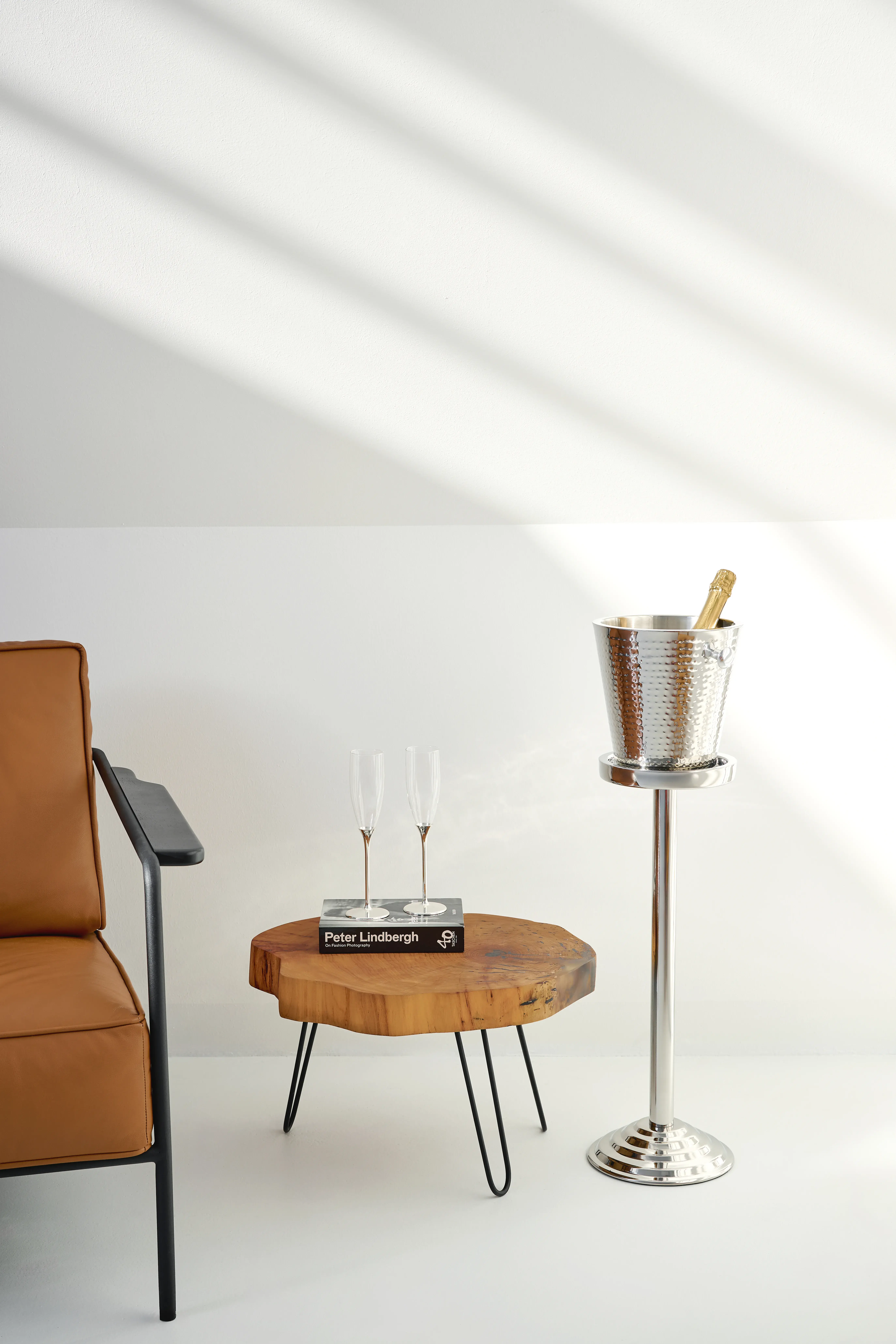 Flaschenkühler Valencia (Höhe 83 cm, Ø 23 cm) inkl. Ständer, gehämmert, Edelstahl, hochglanzpoliert