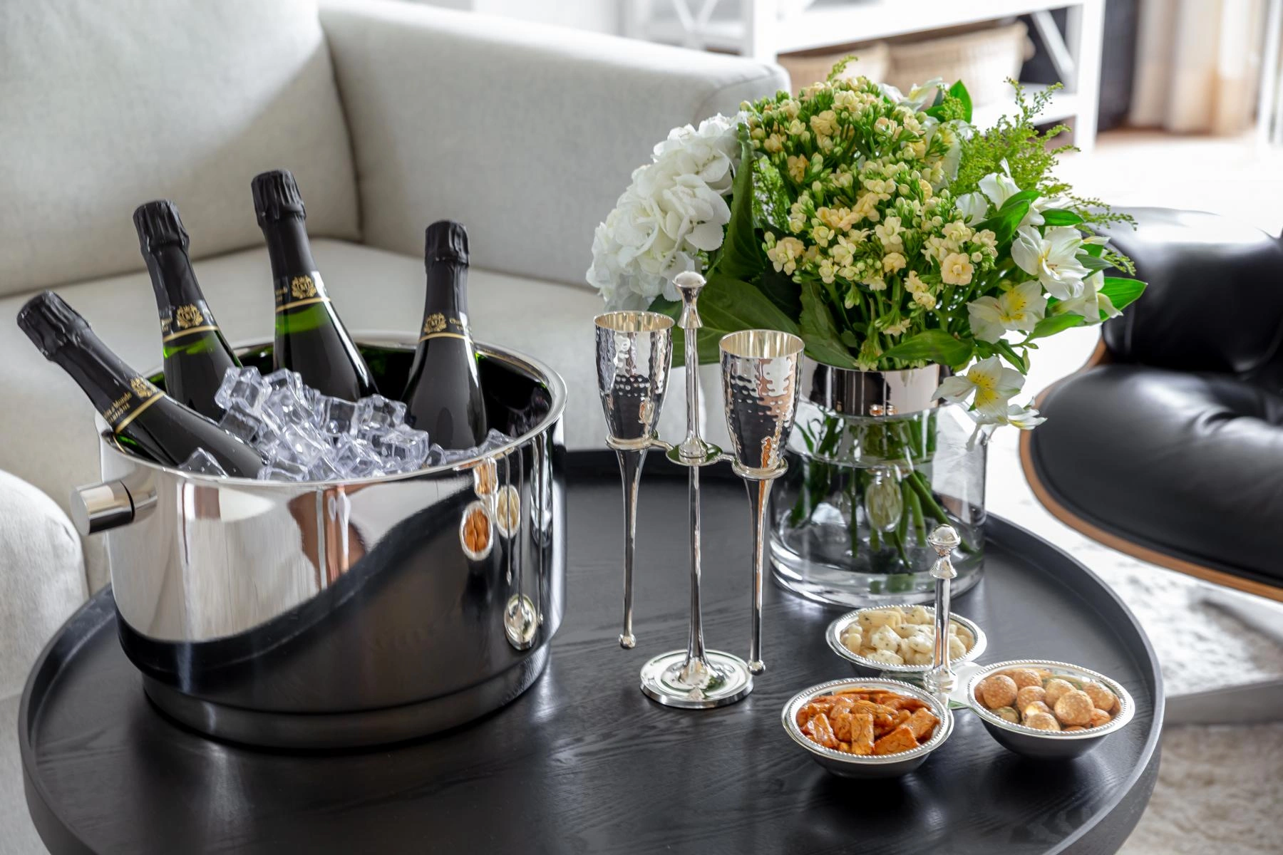 2er-Set Sektkelch Didi (Höhe 23 cm, Füllmenge 200 ml), mit Ständer, gehämmert, edel versilbert 2er-Set Sektkelch Didi (Höhe 23 cm, Füllmenge 200 ml), mit Ständer, gehämmert, edel versilbert