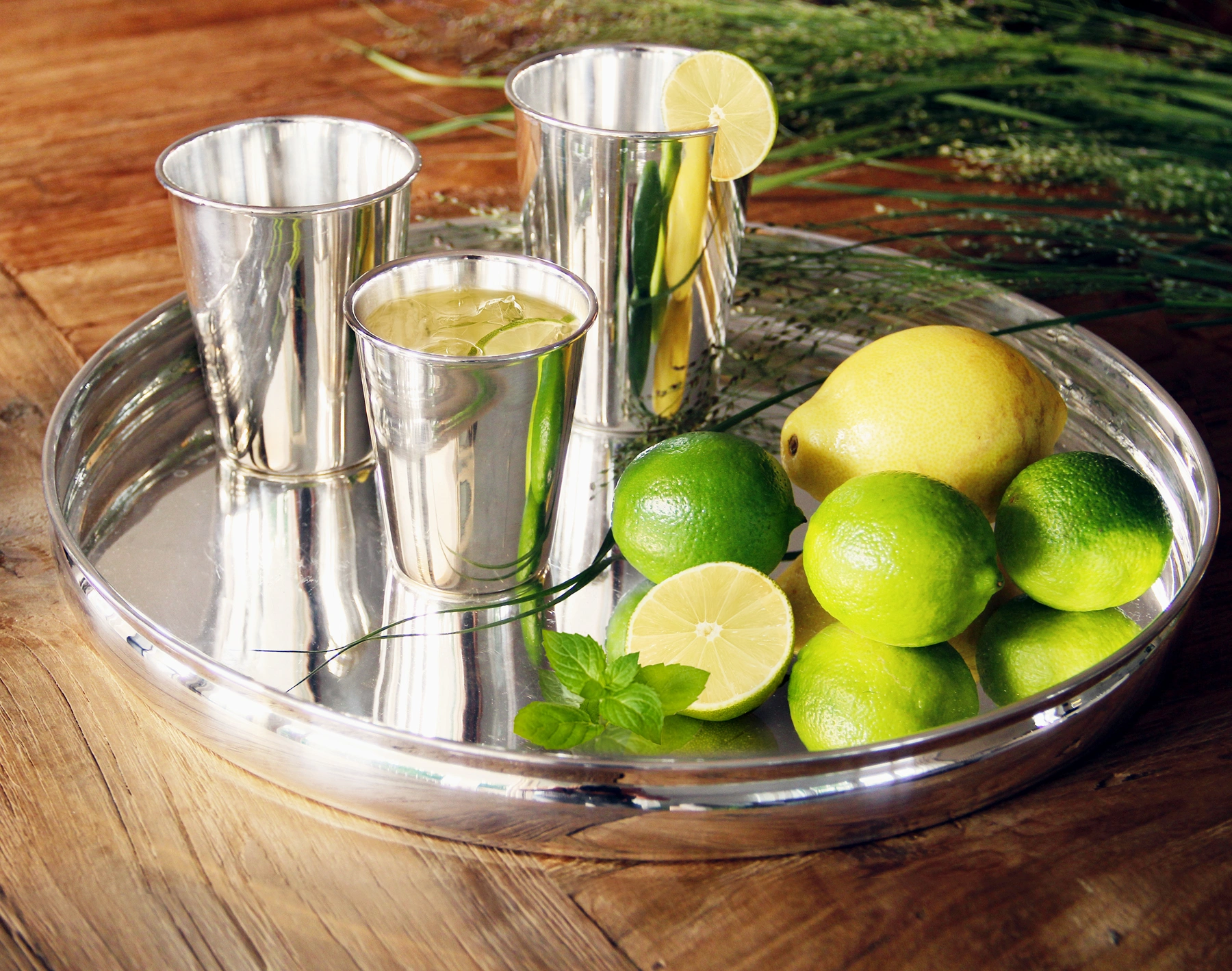 2. Wahl Trinkbecher Konus (Höhe 10 cm, Füllmenge 250 ml), schwerversilbert 2. Wahl Trinkbecher Konus (Höhe 10 cm, Füllmenge 250 ml), schwerversilbert