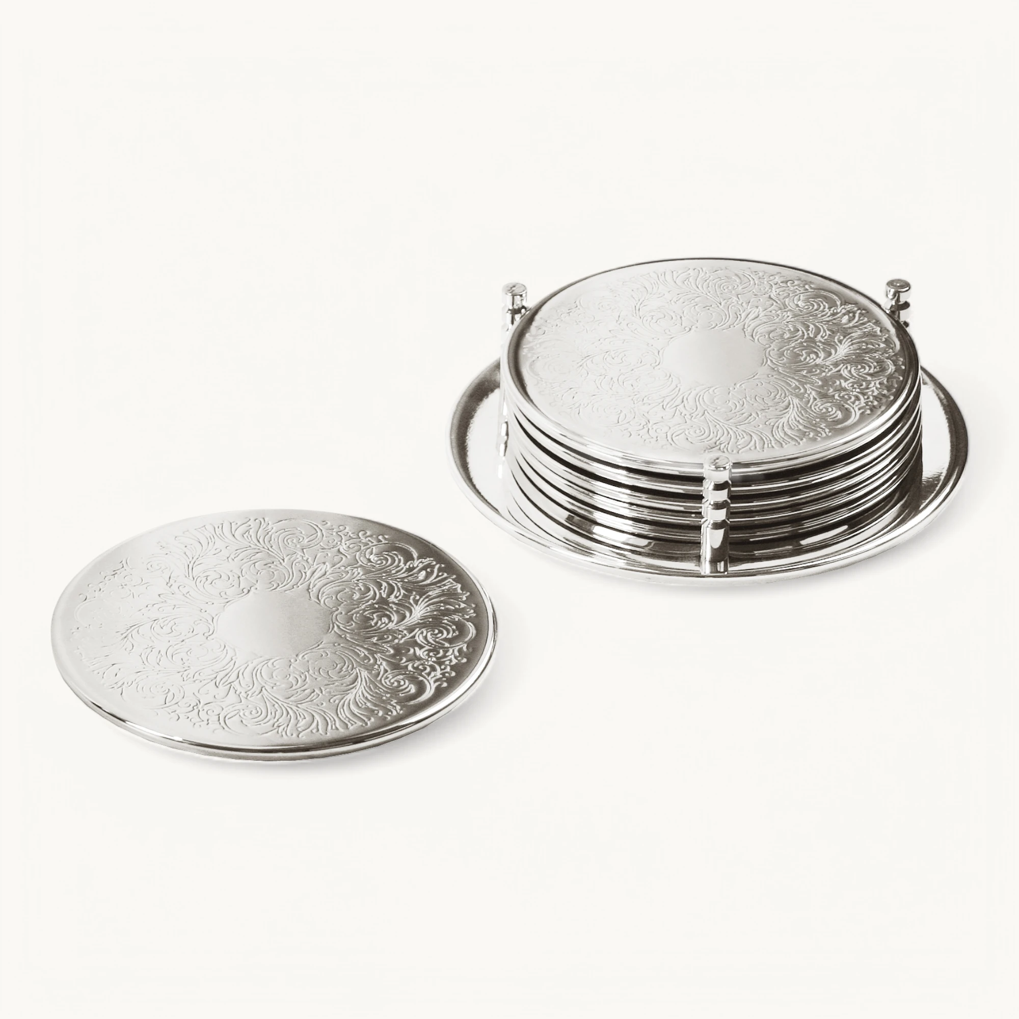 6er-Set Untersetzer Brügge (Ø 9 cm), inkl. Halter, edel versilbert, anlaufgeschützt 6er-Set Untersetzer Brügge (Ø 9 cm), inkl. Halter, edel versilbert, anlaufgeschützt