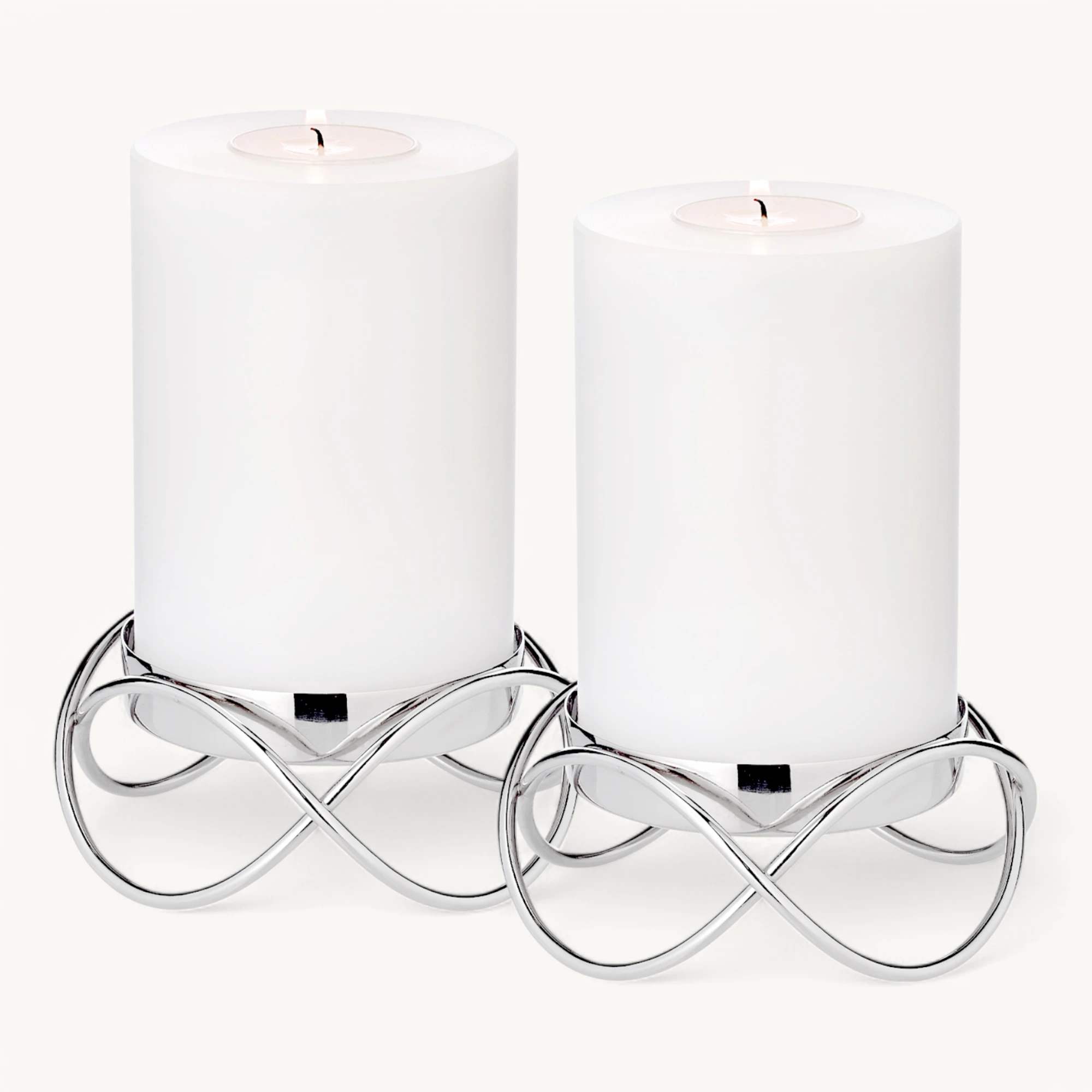 2er-Set Kerzenhalter Bastia (H 4,5 cm), silberfarben, vernickelter Edelstahl, für Kerzen ø 8 cm 2er-Set Kerzenhalter Bastia (H 4,5 cm), silberfarben, vernickelter Edelstahl, für Kerzen ø 8 cm