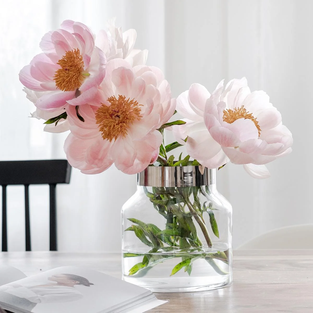 Vase Gabi (Höhe 19 cm, Ø 17 cm), mundgeblasenes Kristallglas mit Platinrand Vase Gabi (Höhe 19 cm, Ø 17 cm), mundgeblasenes Kristallglas mit Platinrand