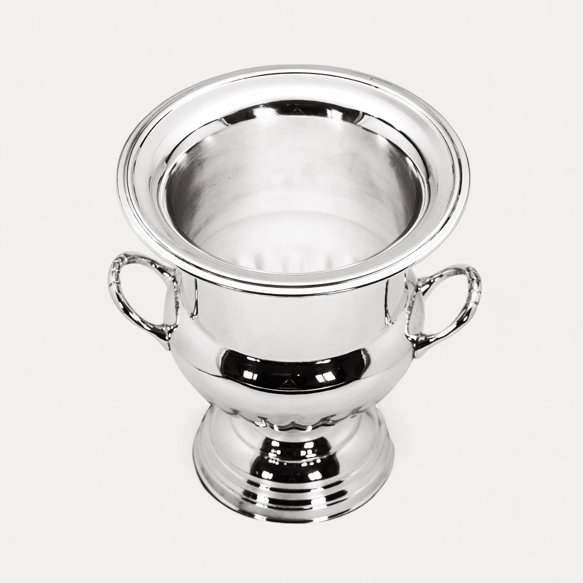 2. Wahl Flaschenkühler Queen Anne (Höhe 26 cm, Ø 23 cm), mit Griffen, schwerversilbert 