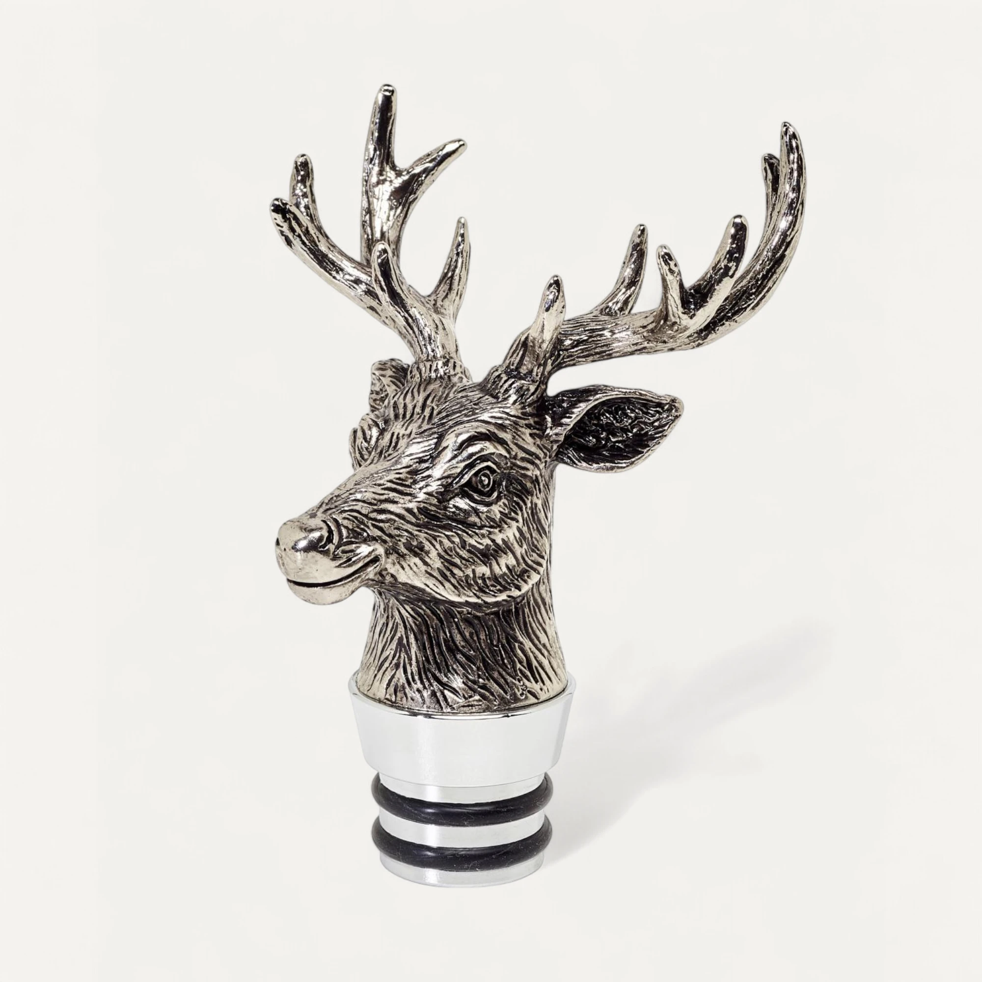 2. Wahl Karaffe Hirsch (0,75 Liter), mit Hirschkopf, quadratisch, Glas, edel versilbert