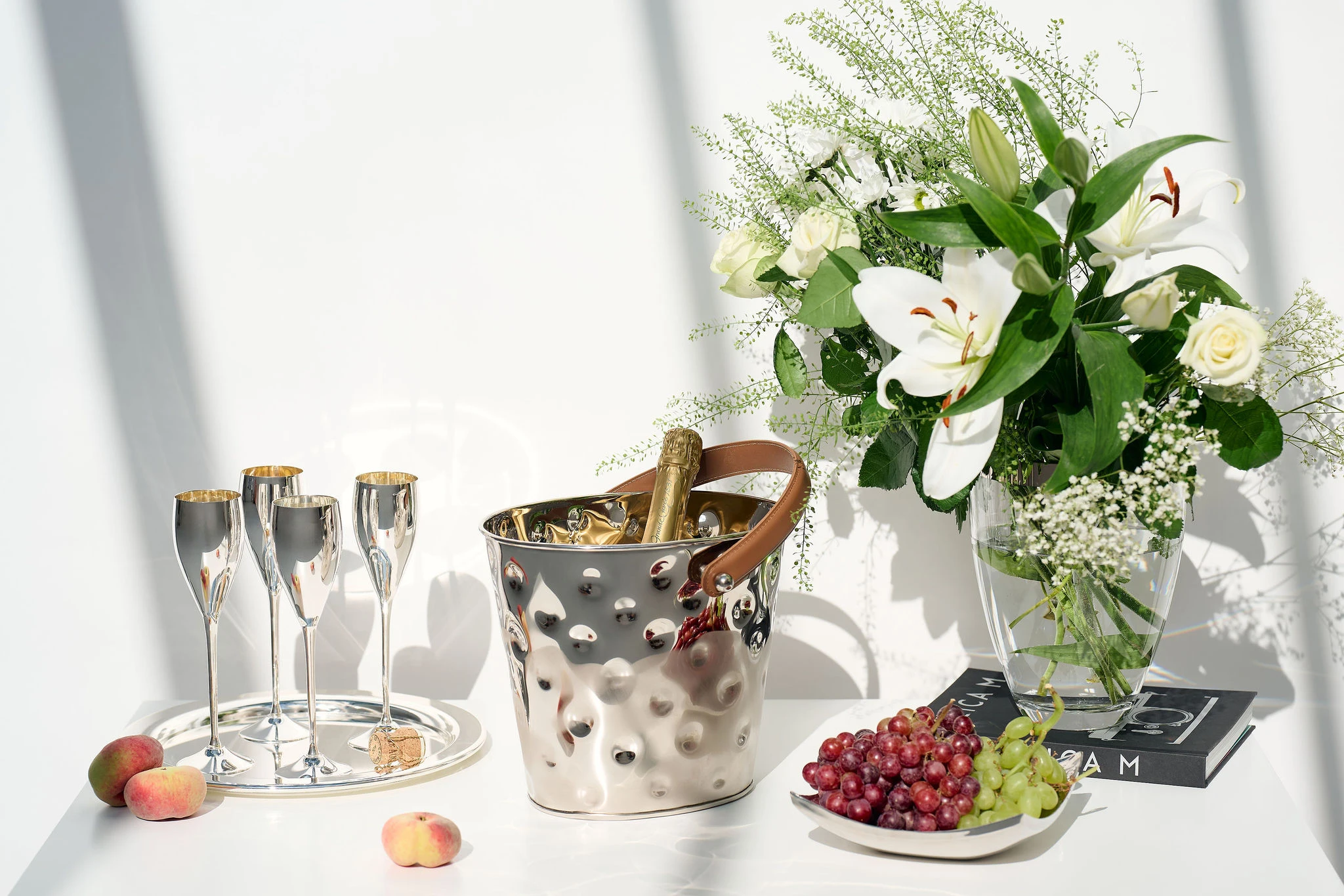 Vase Charlotte (Höhe 24 cm, Ø 19 cm), mundgeblasenes Kristallglas mit Platinrand Vase Charlotte (Höhe 24 cm, Ø 19 cm), mundgeblasenes Kristallglas mit Platinrand
