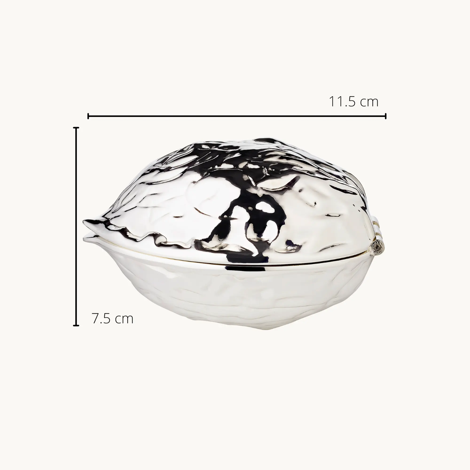 Nussknacker Walnuss, edel versilbert, anlaufgeschützt, Länge 12 cm Nussknacker Walnuss, edel versilbert, anlaufgeschützt, Länge 12 cm