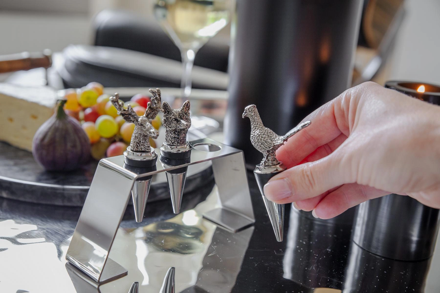 3er-Set Flaschenverschlüsse (Höhe 9 cm), inkl. Ständer, Hirsch, Fuchs, Fasan, Edelstahl 3er-Set Flaschenverschlüsse (Höhe 9 cm), inkl. Ständer, Hirsch, Fuchs, Fasan, Edelstahl