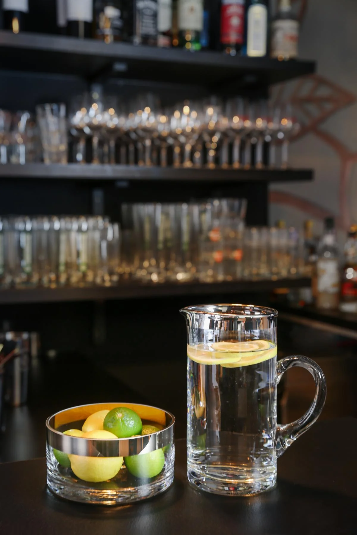 Krug Robert (1,0 Liter), mundgeblasenes Kristallglas, Platinrand Krug Robert (1,0 Liter), mundgeblasenes Kristallglas, Platinrand