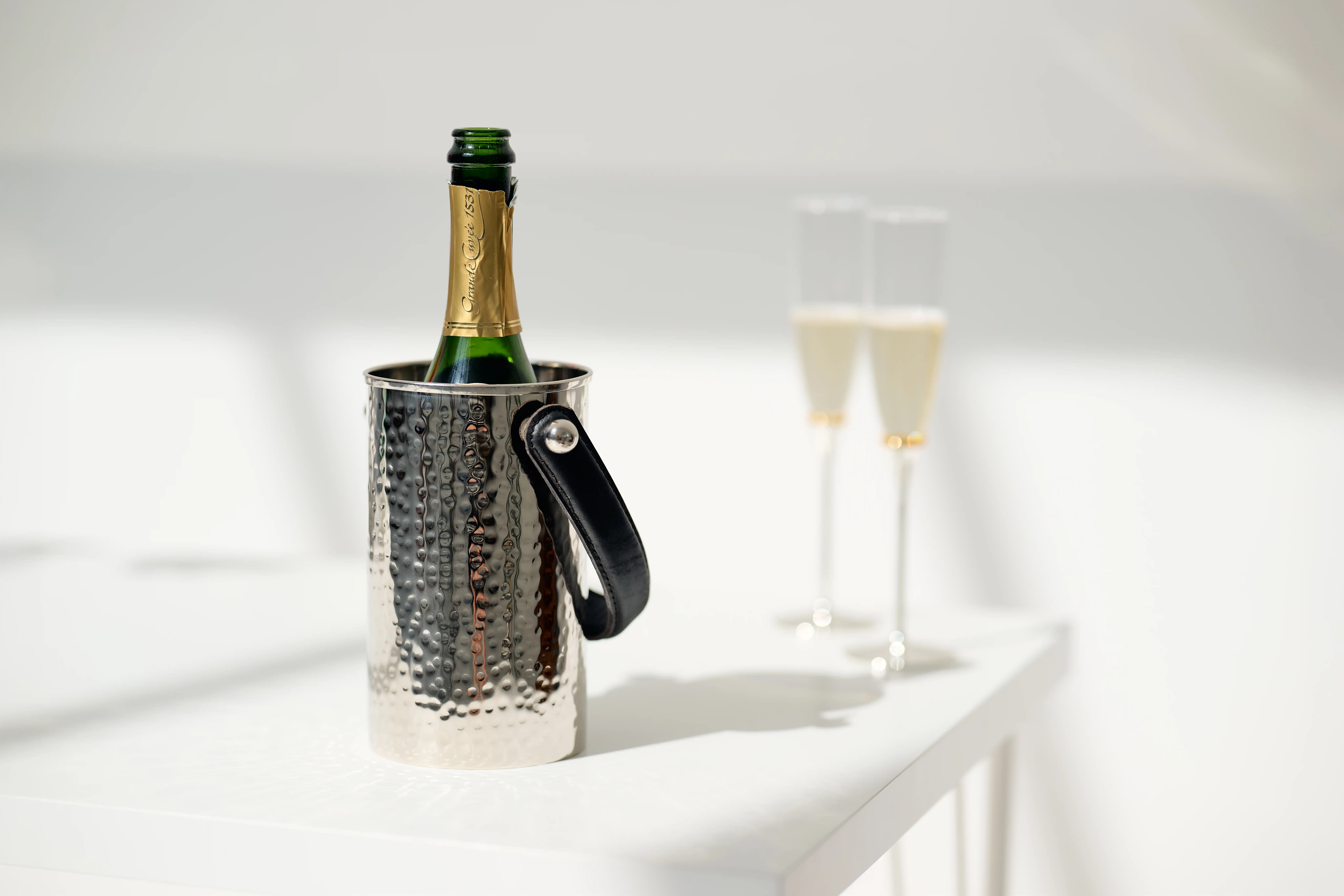 Flaschenkühler Gavin (H 18,5 cm, Ø 11 cm), gehämmert, Edelstahl, vernickelt