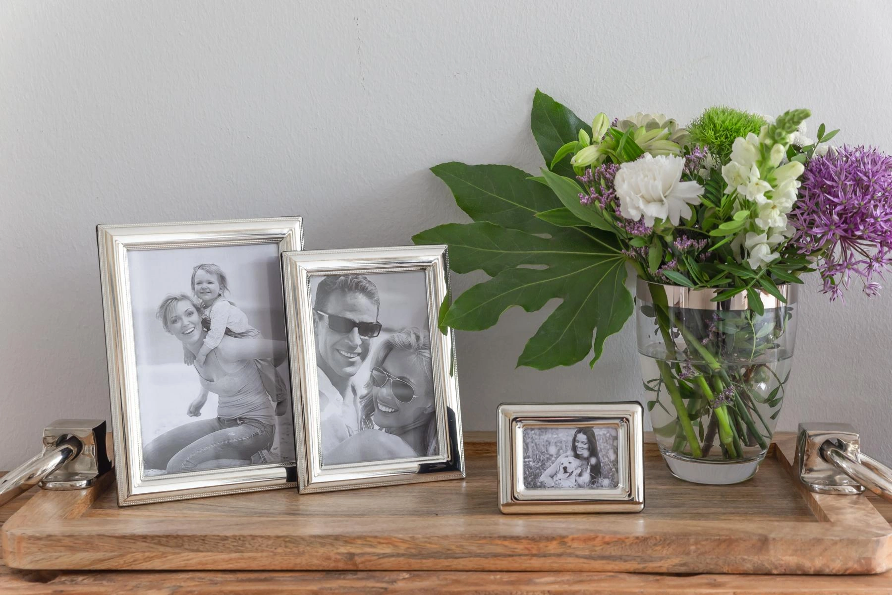 Fotorahmen Bari für Foto 5x8 cm, edel versilbert, anlaufgeschützt Fotorahmen Bari für Foto 5x8 cm, edel versilbert, anlaufgeschützt