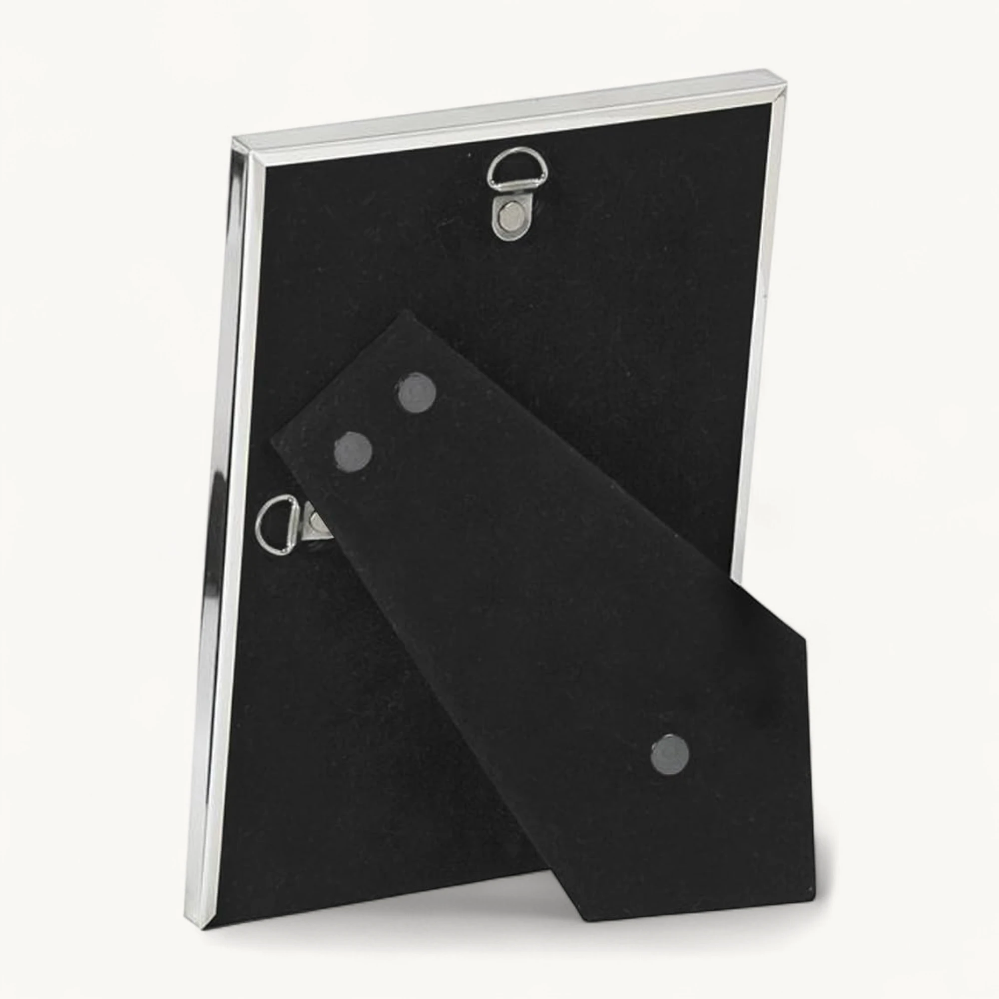 Bilderrahmen Rivoli (13x18 cm), Passepartout, edel versilbert, anlaufgeschützt, 2 Aufhängern Bilderrahmen Rivoli (13x18 cm), Passepartout, edel versilbert, anlaufgeschützt, 2 Aufhängern