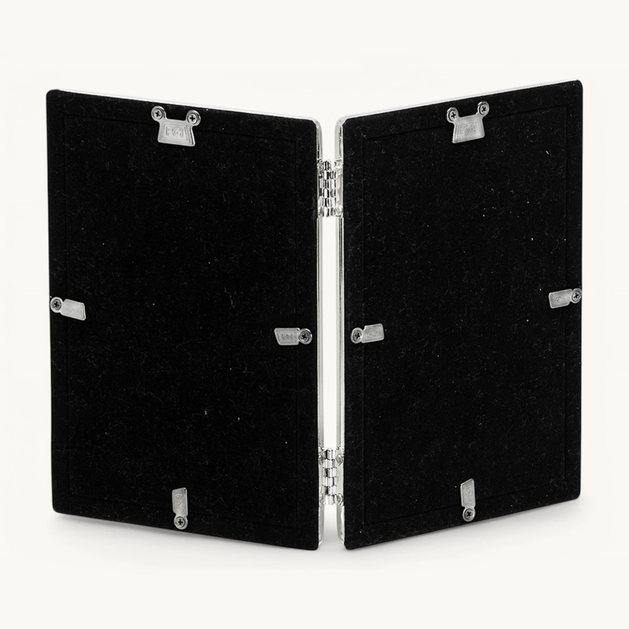 Doppel-Bilderrahmen Salerno (13x18 cm), für 2 Fotos, Hochformat, edel versilbert, anlaufgeschützt Doppel-Bilderrahmen Salerno (13x18 cm), für 2 Fotos, Hochformat, edel versilbert, anlaufgeschützt