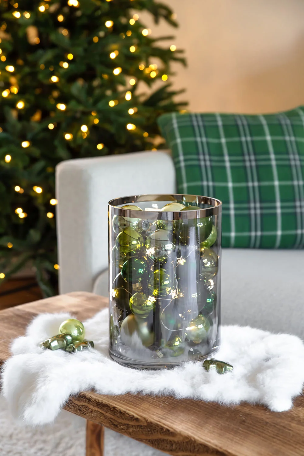 Windlicht Zeus (Höhe 25 cm), dunkles Kristallglas mit Platinrand Windlicht Zeus (Höhe 25 cm), dunkles Kristallglas mit Platinrand