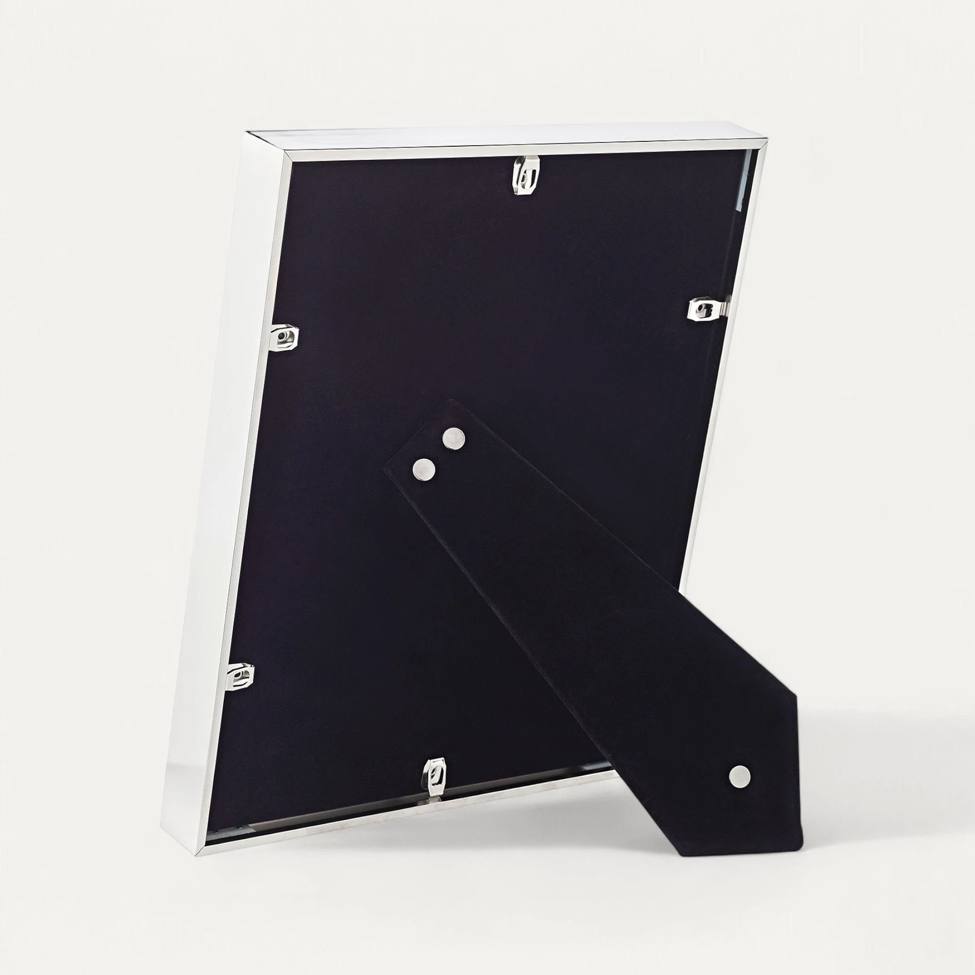 Bilderrahmen Perugia für Foto 15 x 20 cm, mit Passepartout, edel versilbert, anlaufgeschützt Bilderrahmen Perugia für Foto 15 x 20 cm, mit Passepartout, edel versilbert, anlaufgeschützt