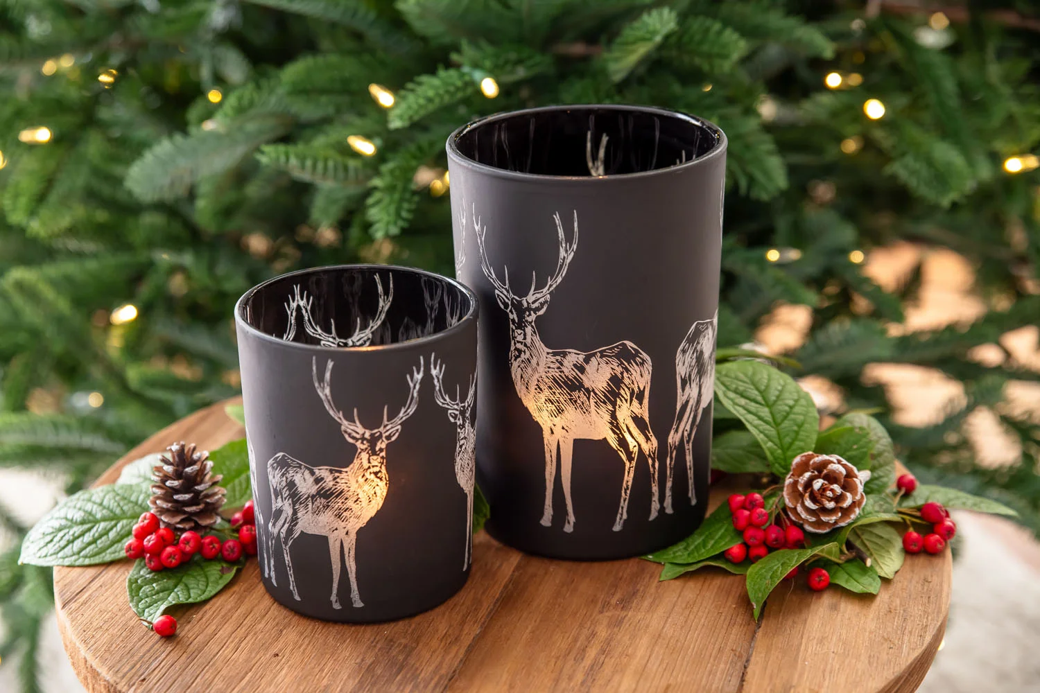 Teelichtglas Tiu (Höhe 18 cm), schwarz, Hirsch-Motiv