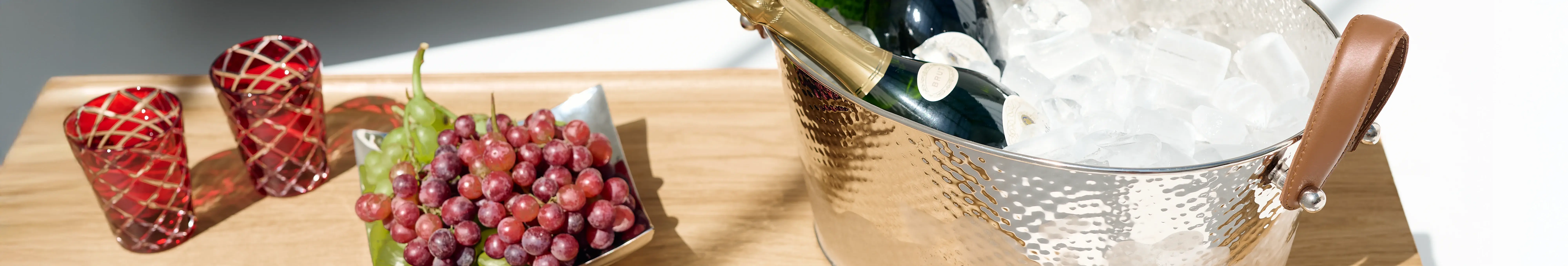 Stilvolle Tisch- & Baraccessoires für besondere Momente