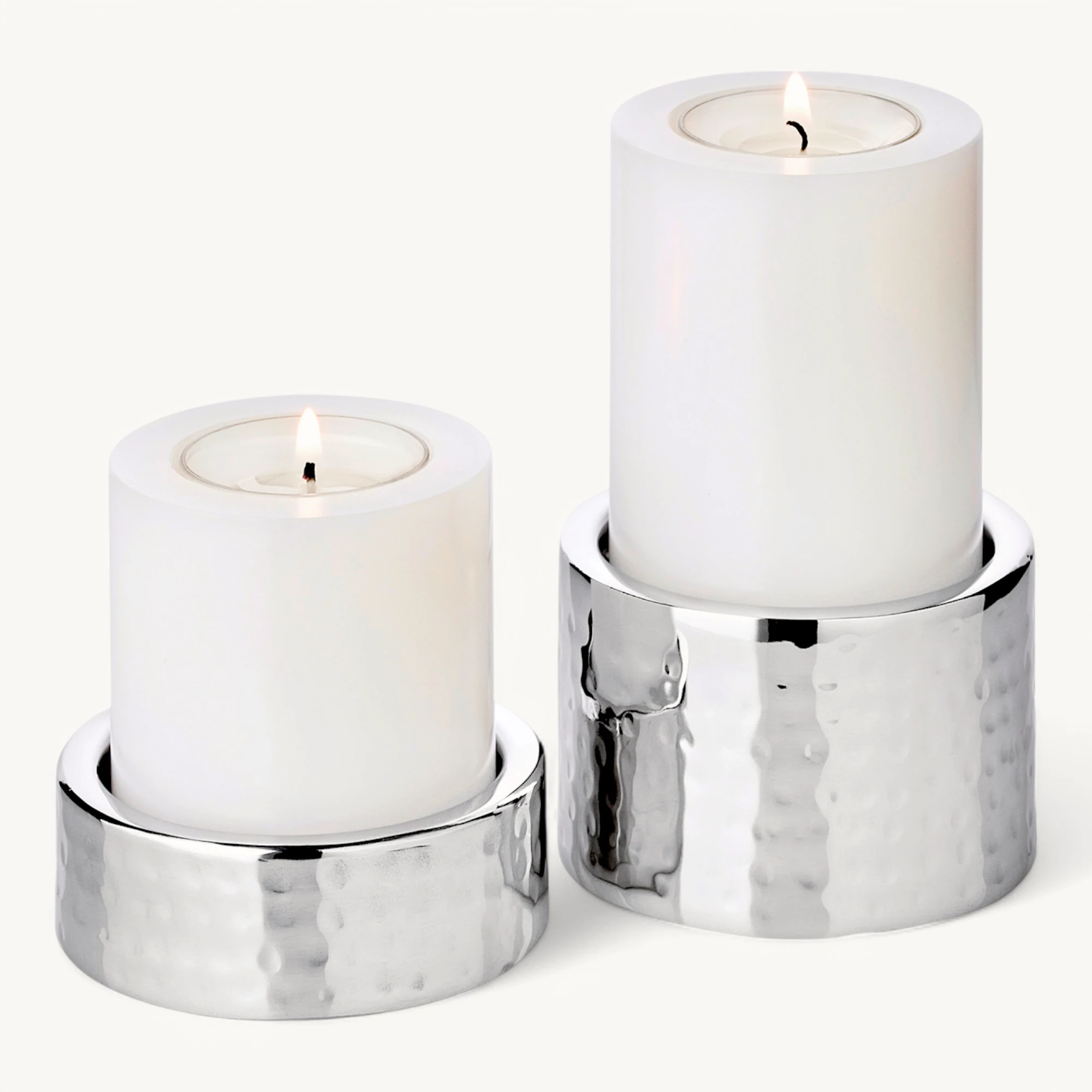 2er-Set Kerzenhalter Luca (Höhe 2,5 cm & 5 cm, Ø 7,5 cm), gehämmert, Edelstahl, hochglanzpoliert