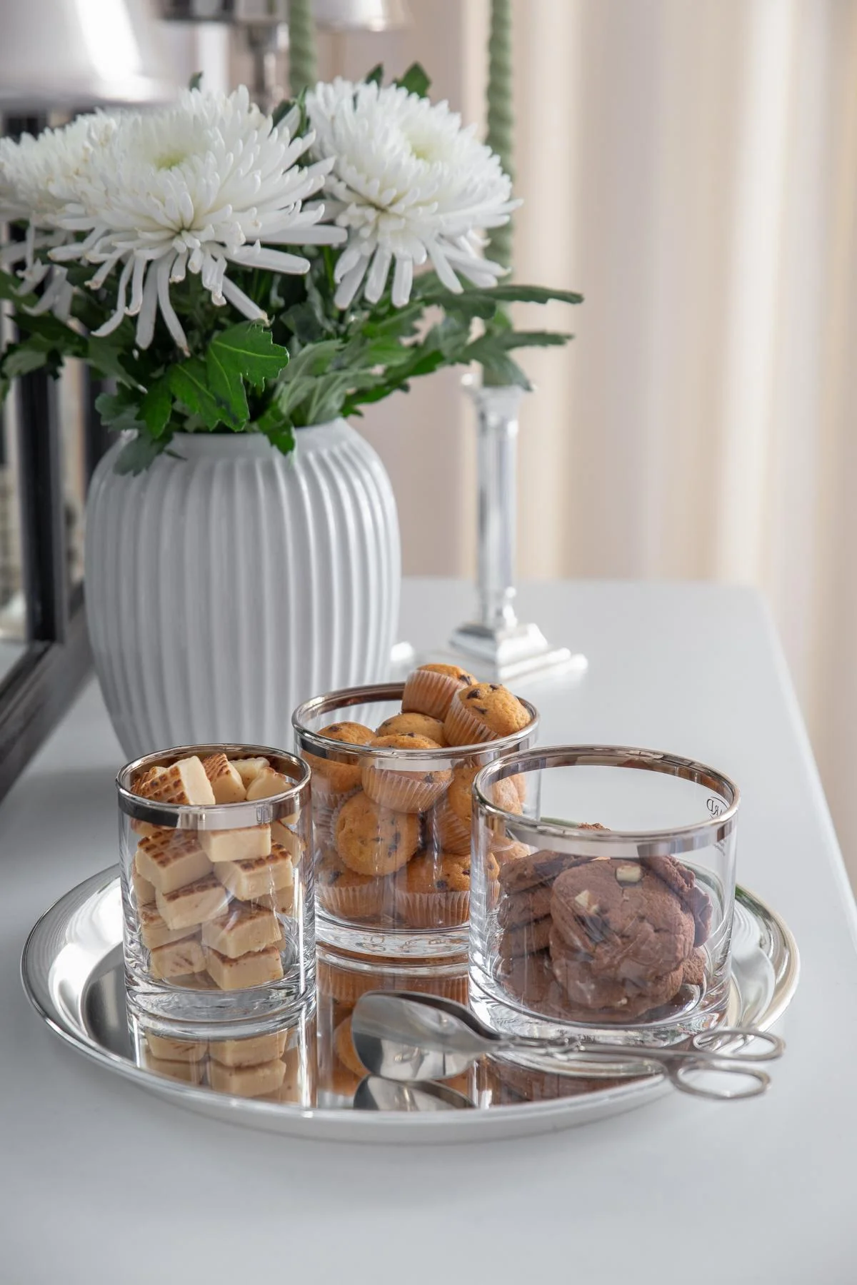 Windlicht Molly (Höhe 10 cm, Ø 11,5 cm), mundgeblasenes Kristallglas mit Platinrand Windlicht Molly (Höhe 10 cm, Ø 11,5 cm), mundgeblasenes Kristallglas mit Platinrand