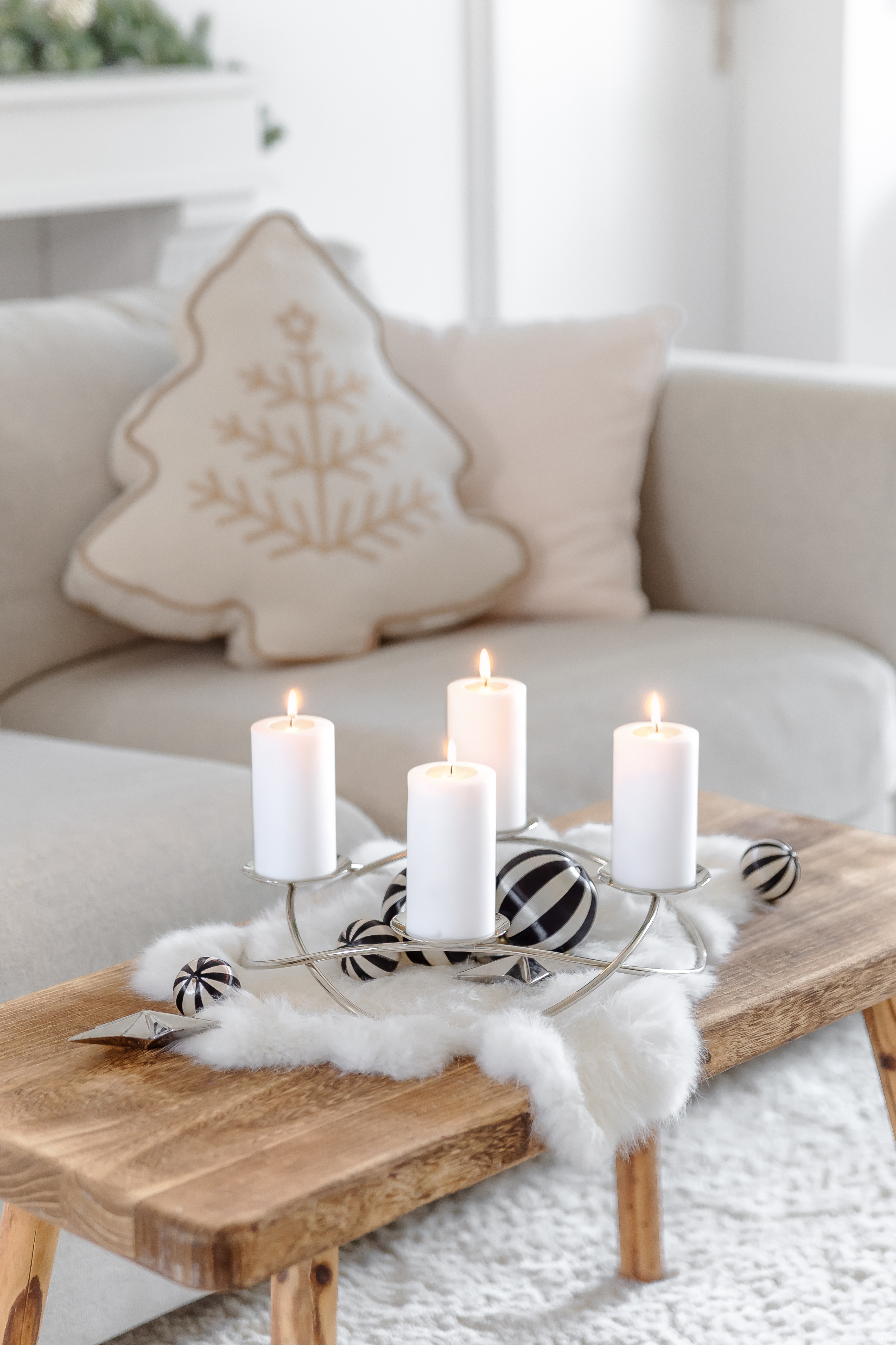 Adventskranz Alloa (ø 33 cm), Edelstahl hochglanzpoliert, silberfarben